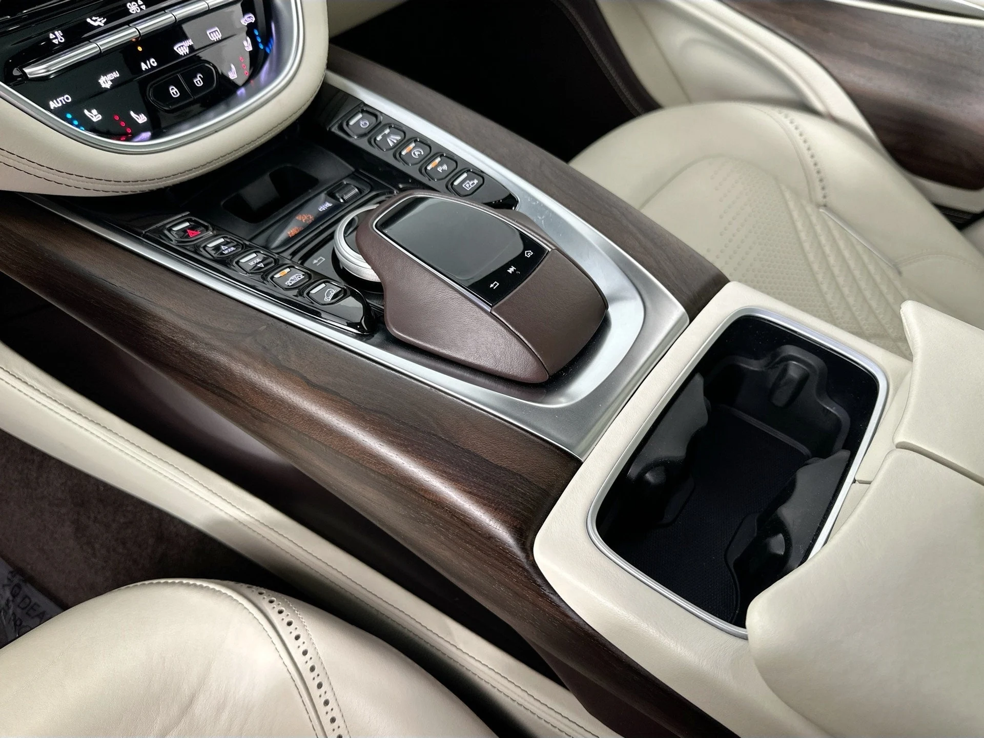 mph017_3192257115_18_34297e3001