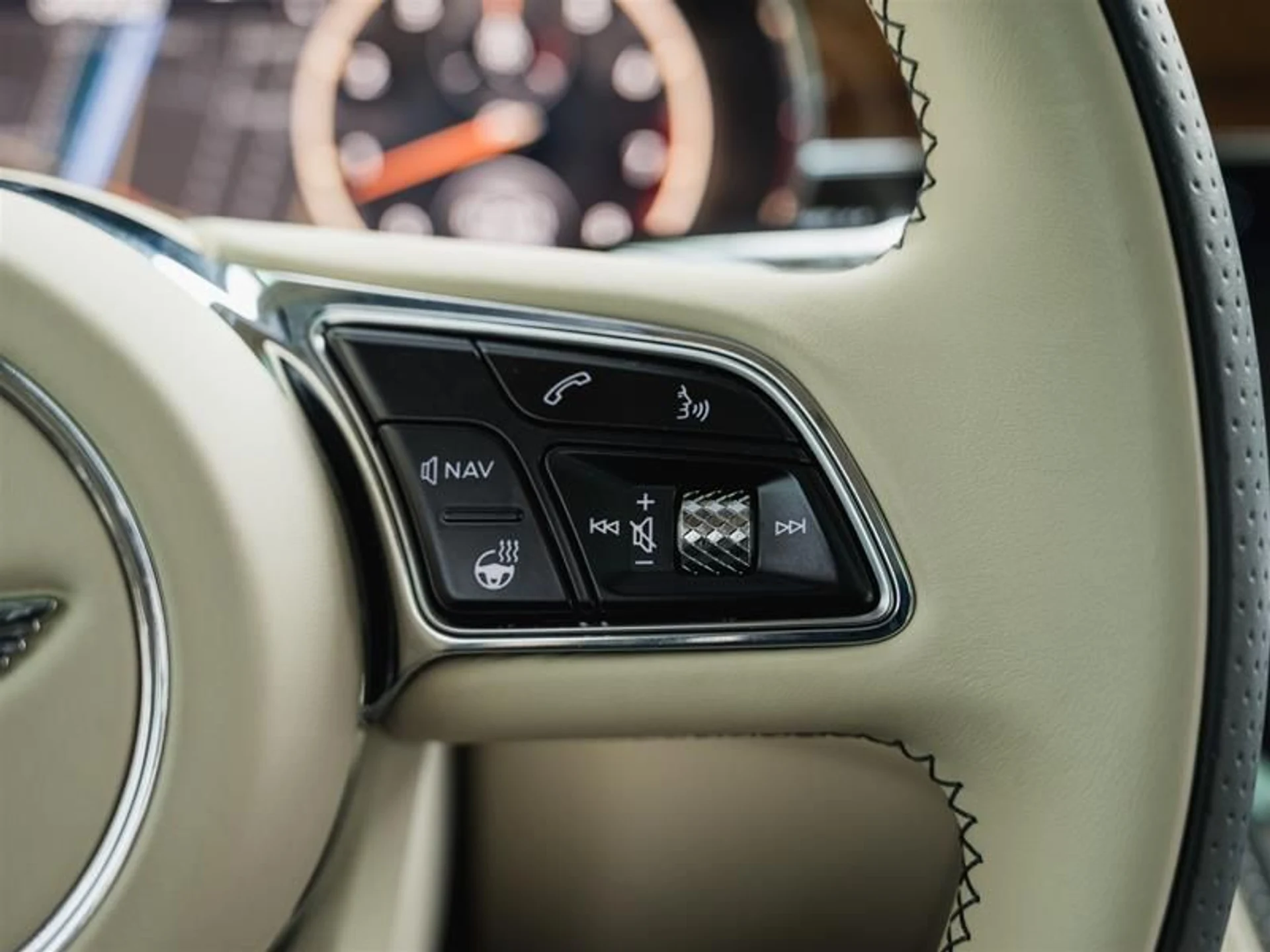 mph017_3194652134_suu34htq_524ac9243a