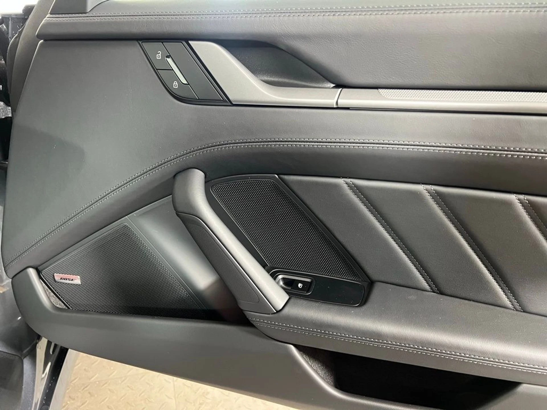 mph017_3194794270_63d354d83b00c01124a9c36c7a6f4802_f8eae4c024