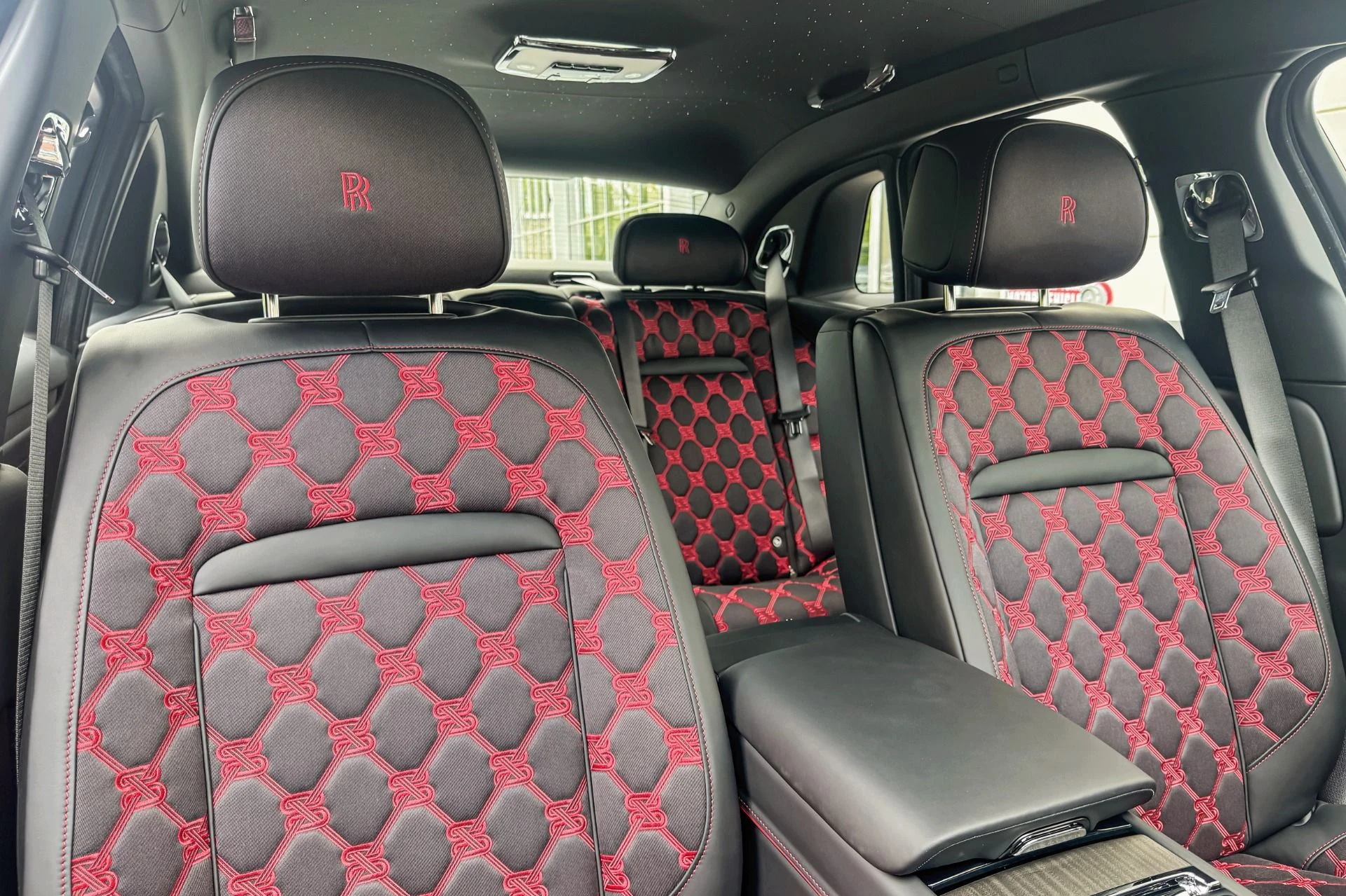 mph017_3194954560_Used_2025_Rolls_Royce_Ghost_1764086548_fb6a538ace