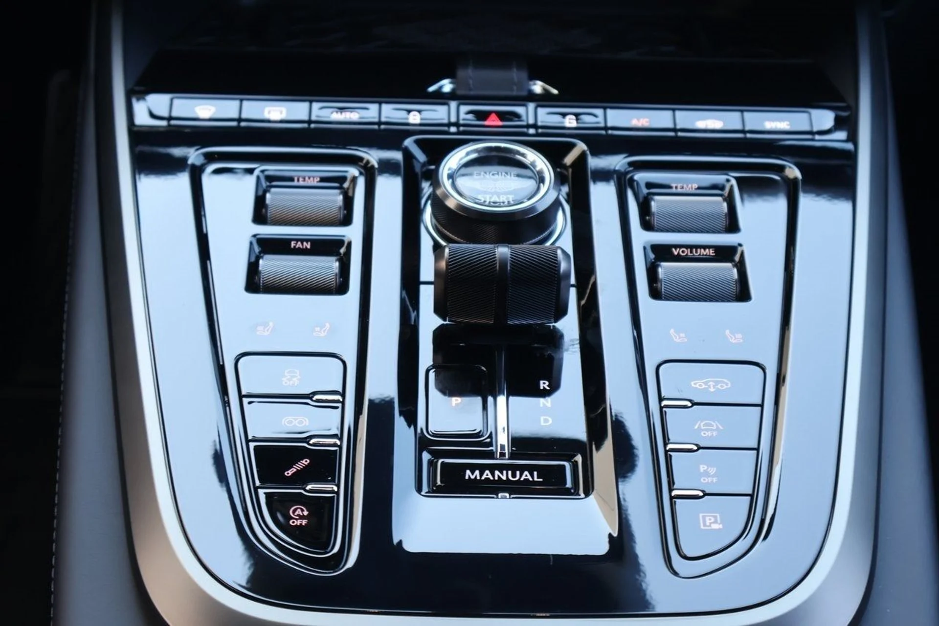 mph017_3196513132_18_102e896718