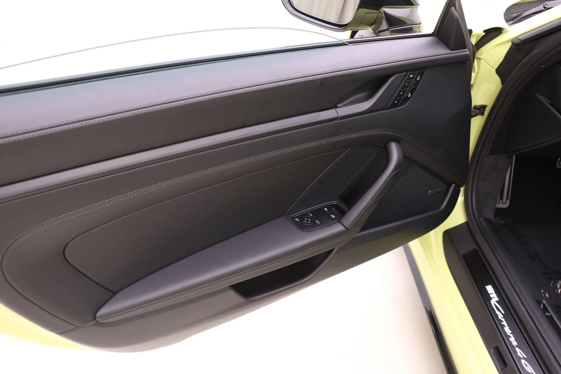 mph017_3200613172_aba17cec06ab99b068ea8189438a0f3f_3eb137b0c6