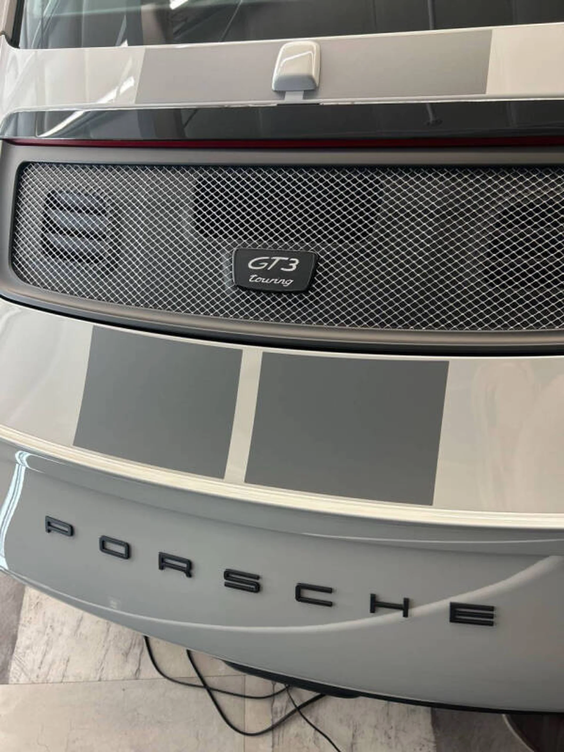 mph017_3203566958_2018_porsche_911_gt3_2dr_coupe_c7e5af3573