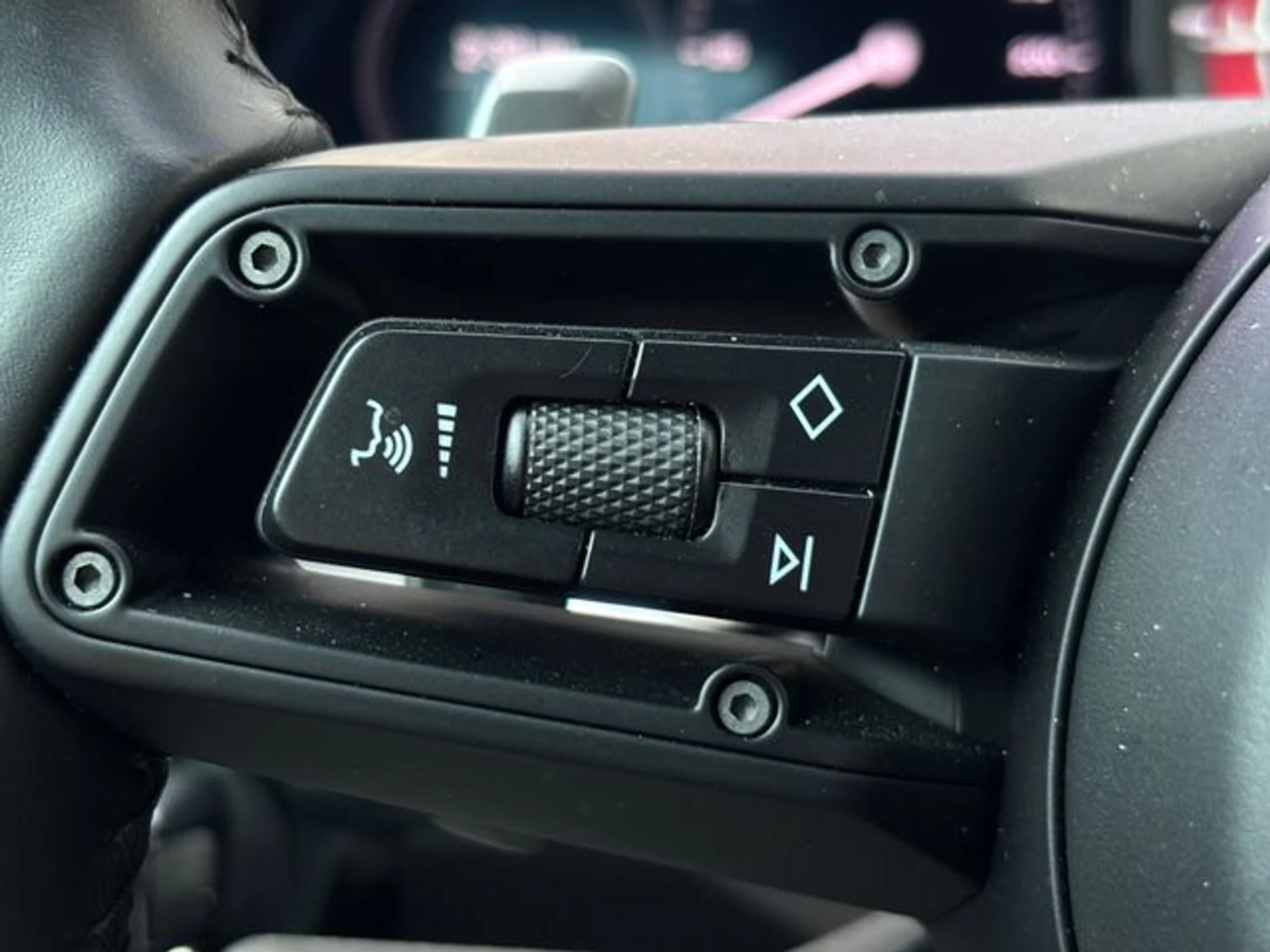 mph017_3205360234_688539bb1558d02312358296d2455dedx_3df7884460