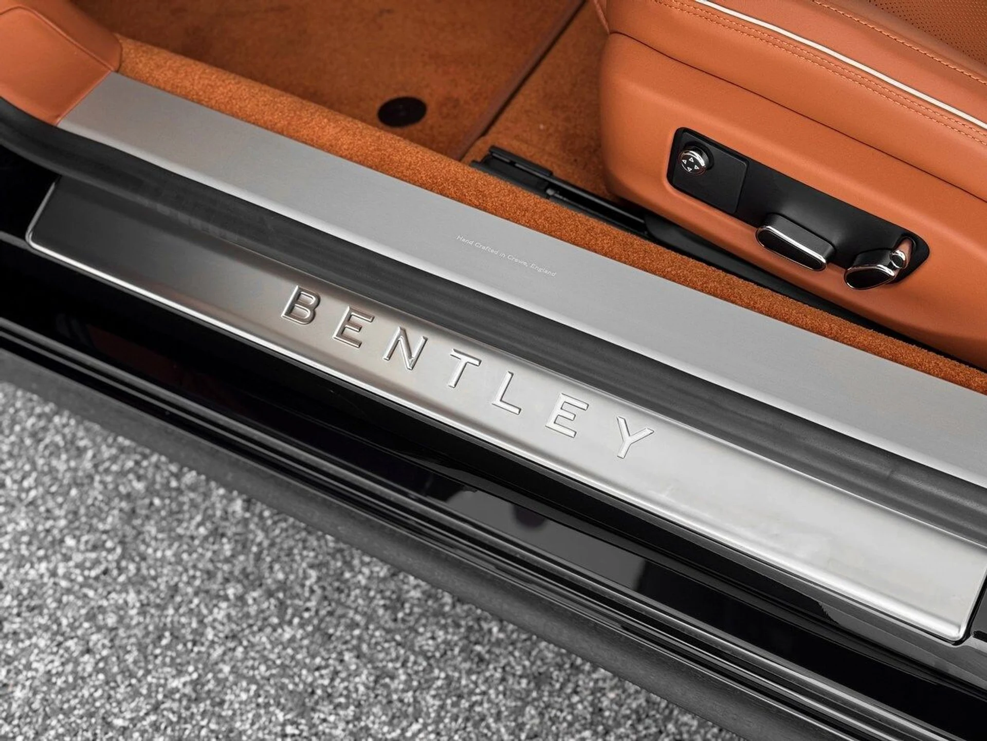 mph017_3231887099_07231656c1bc9636e00a5105d38cb622x_5e7626a4a4