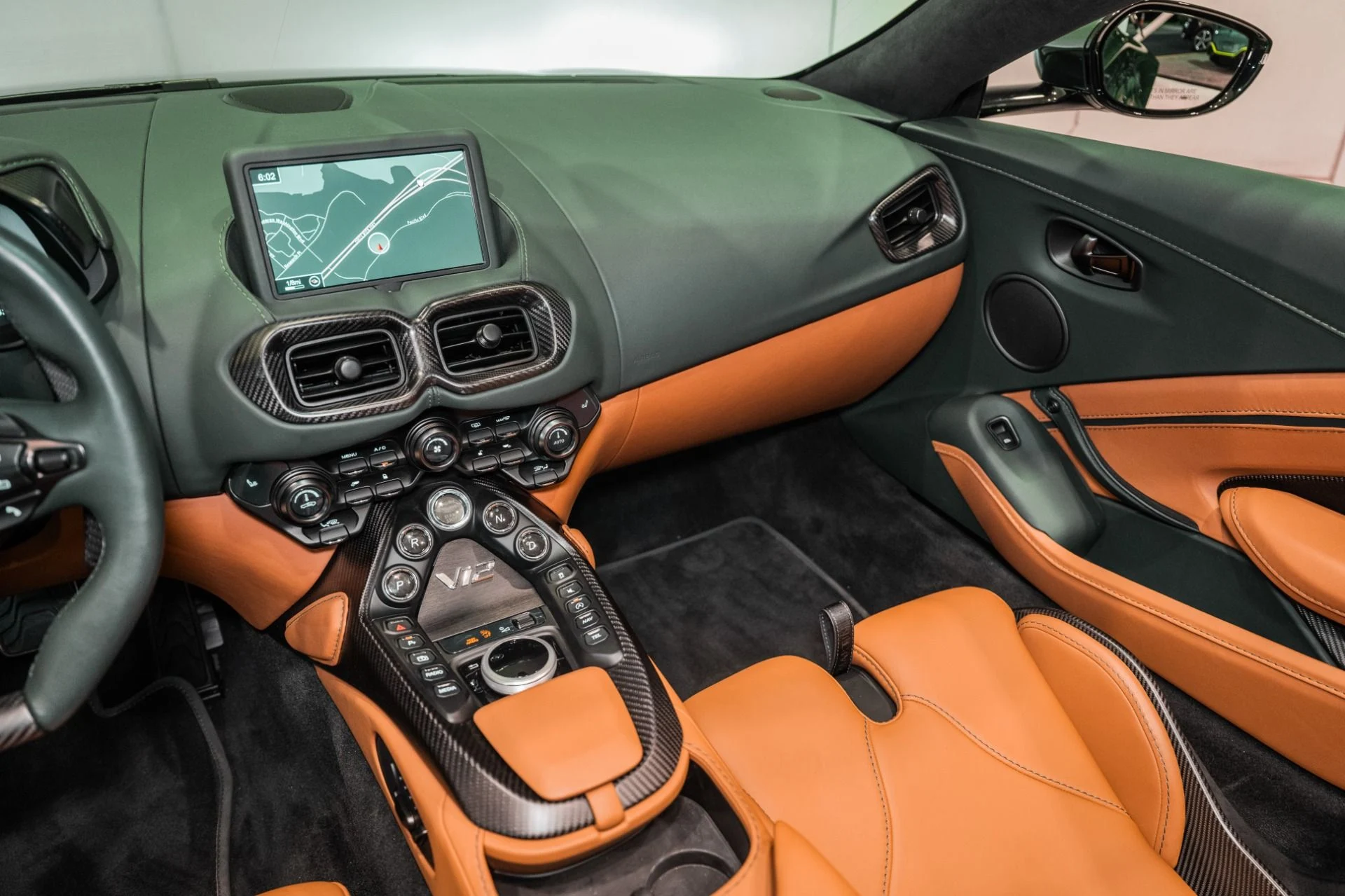 mph017_3232699096_Used_2023_Aston_Martin_Vantage_V12_1787760014_2fe9d48f45