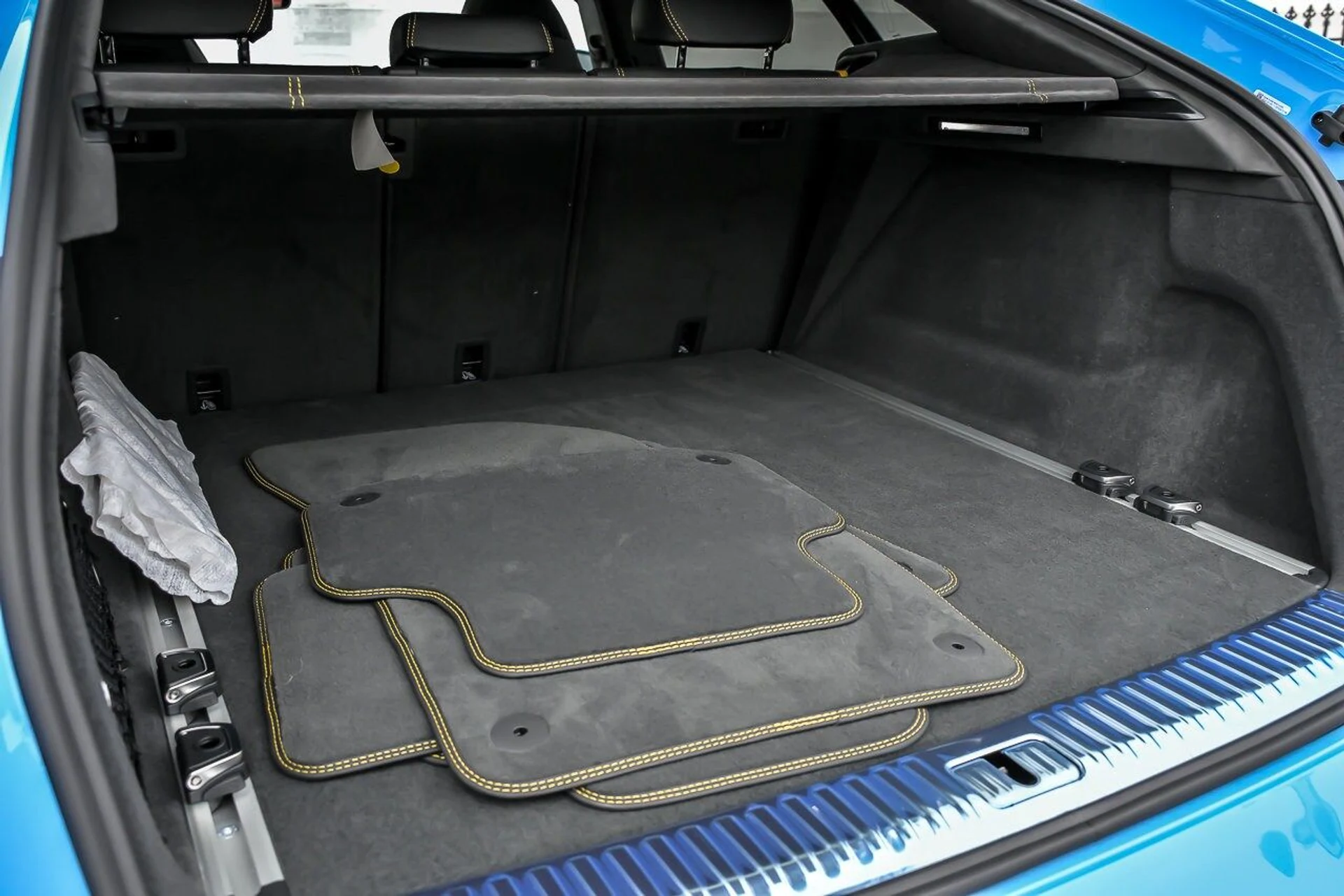 mph017_3237203325_9619bc9b27842bb9ee78f48ddf220071x_1f9c3c8980