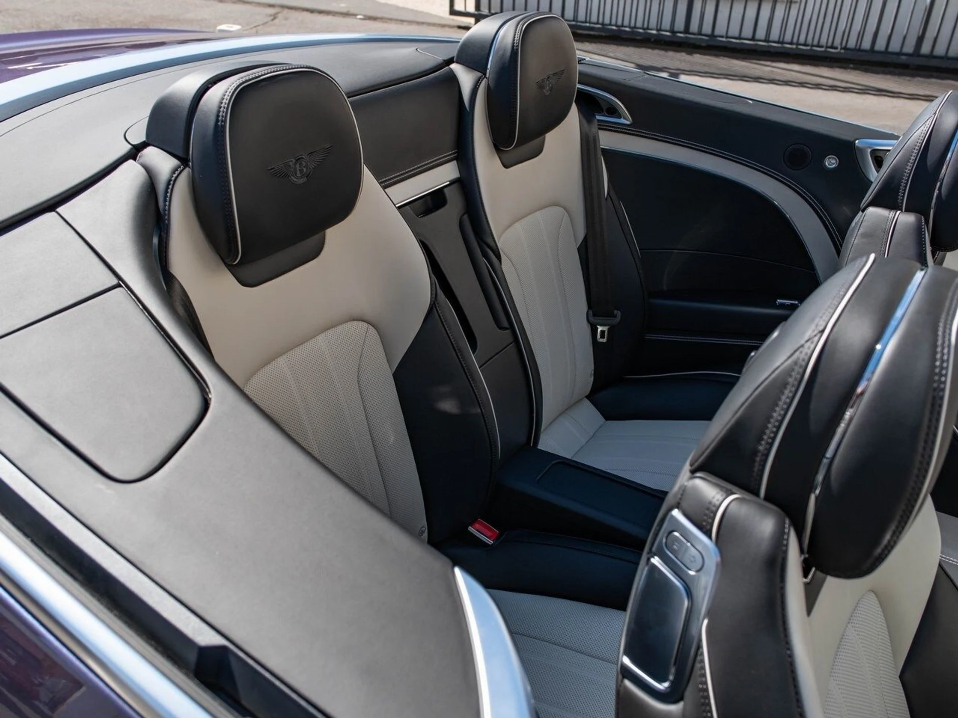 mph017_3250541990_cba688a2e6d02ed611855cdaba723b40x_b4014670ed