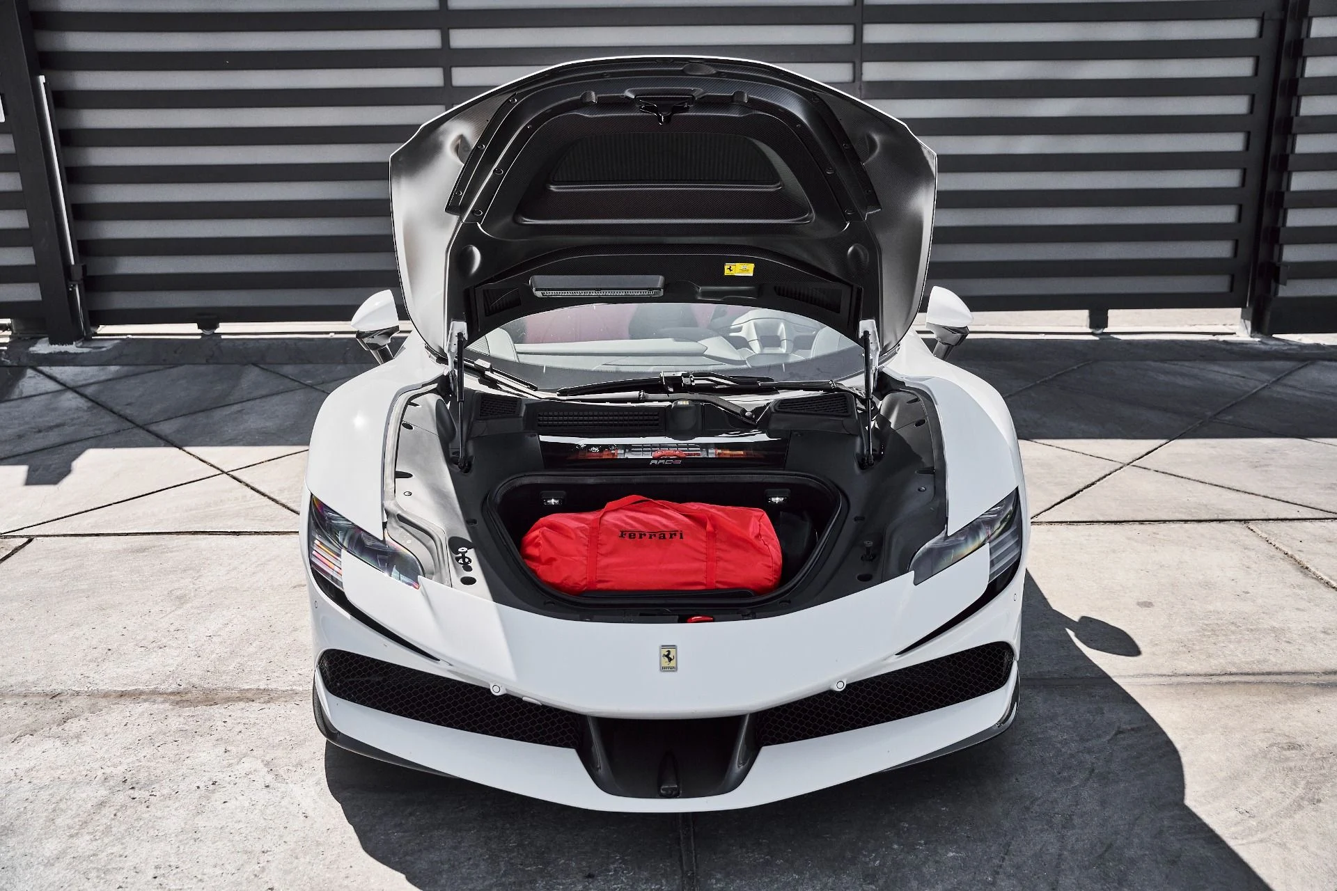 mph017_3251853619_Used_2024_Ferrari_SF_90_Spider_Base_1776734305_8f2ace6189