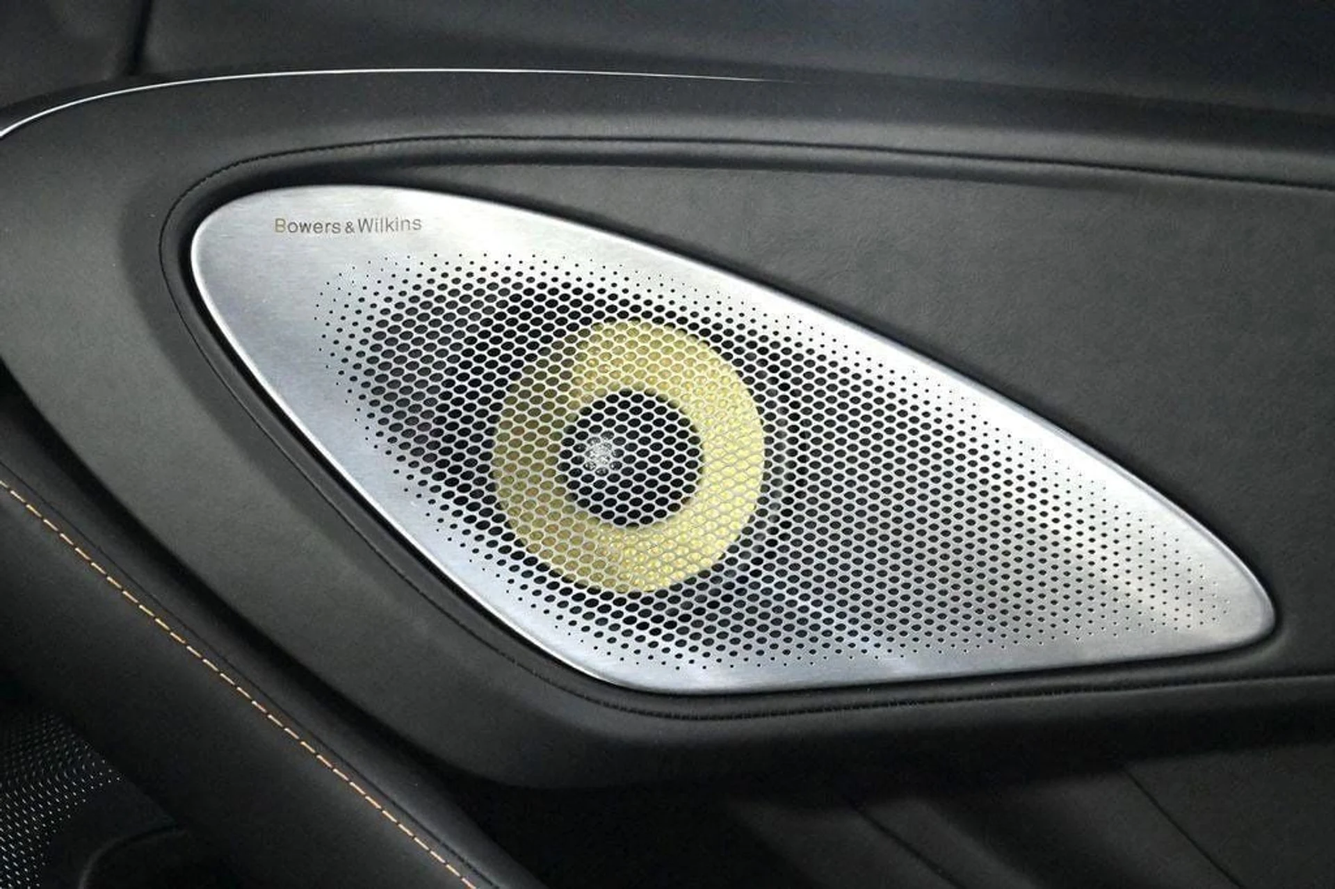 mph017_3254688302_new_2025_mclaren_gts_techluxcoupe_11350_22913468_17_1024_b706820402