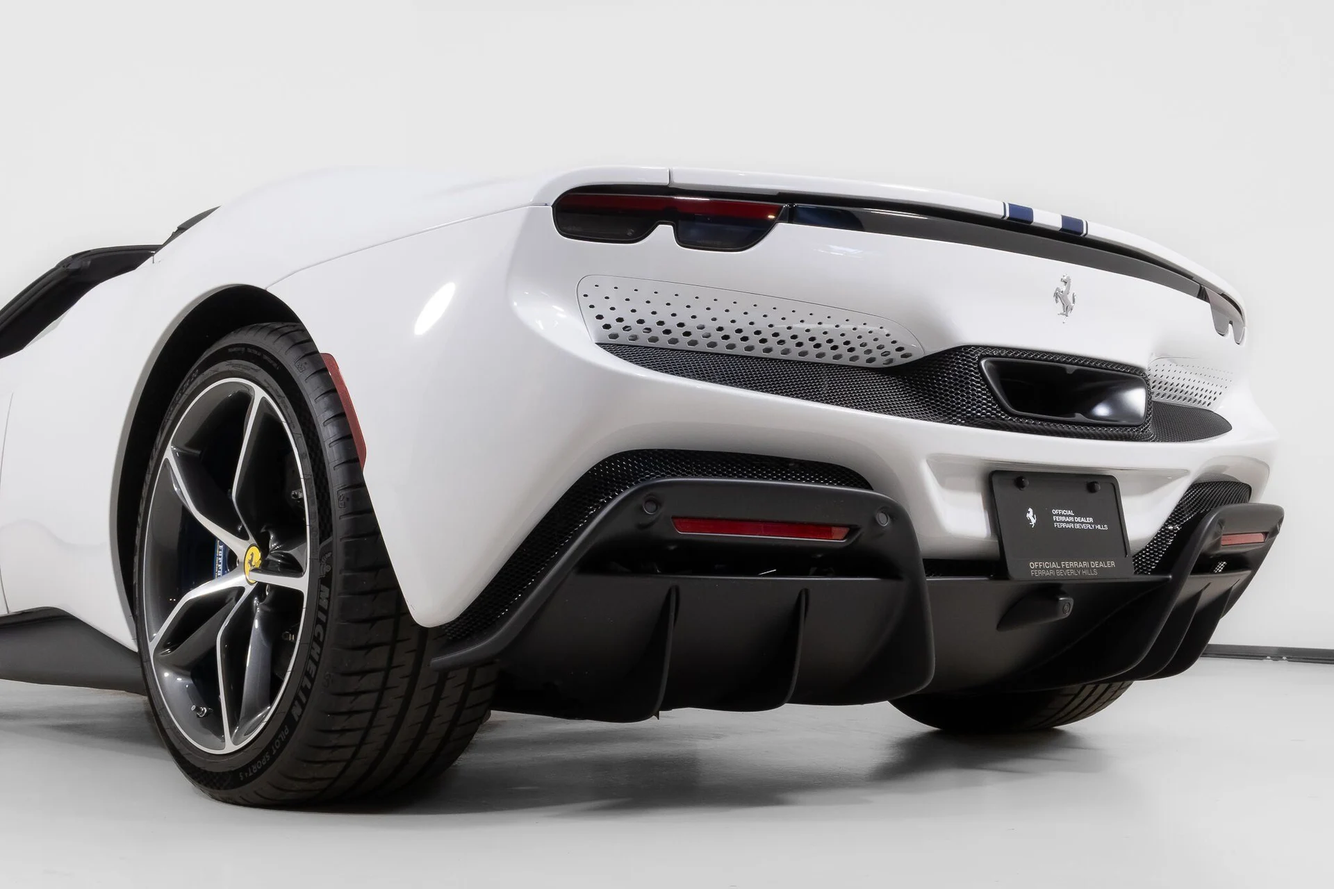 mph017_3261503188_5c56376c52886b7cb1817bbd22e7f329_f7639b0fa3