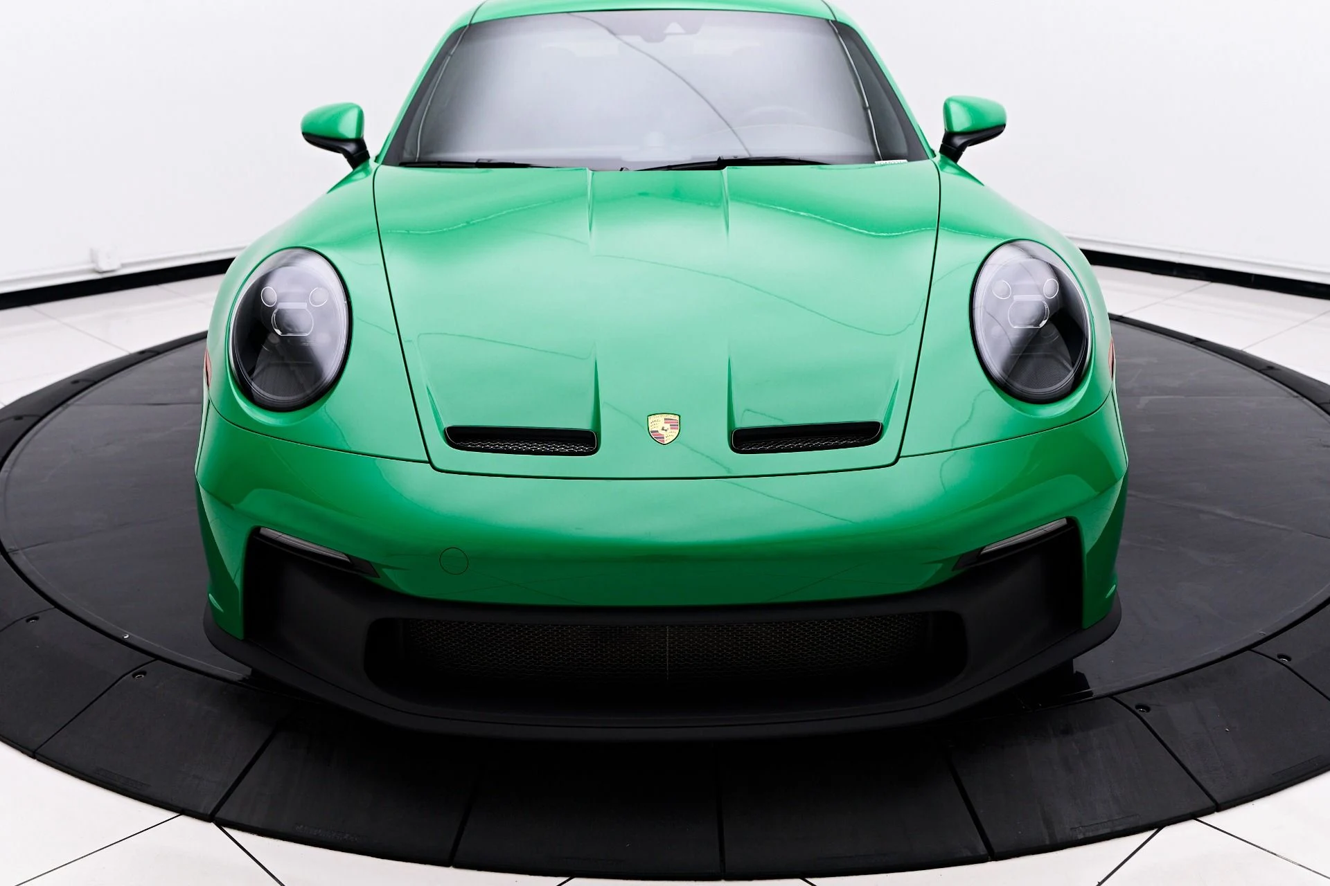 mph017_3262582248_Used_2022_Porsche_911_GT_3_1763574748_4a6309bfd6