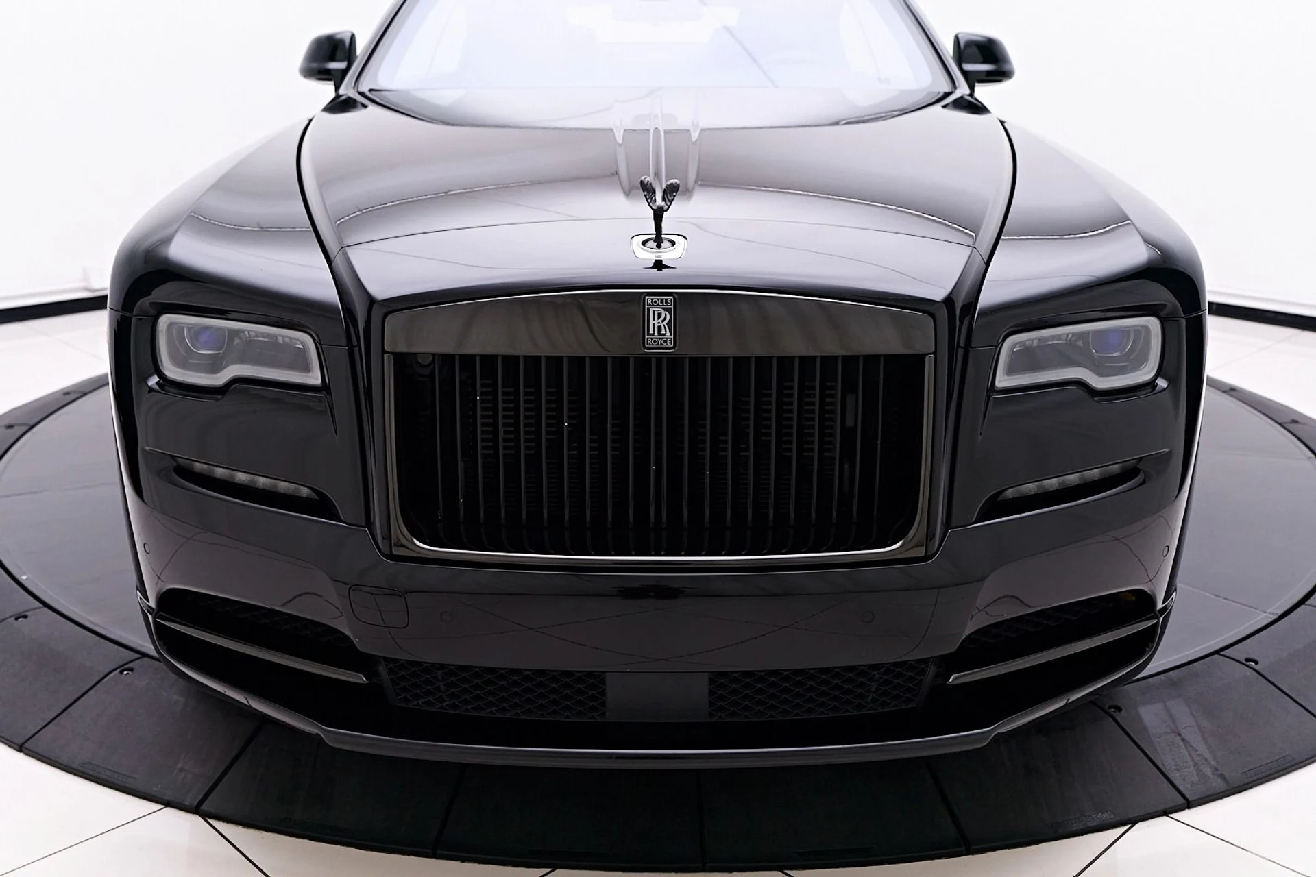 mph017_3269540181_Used_2021_Rolls_Royce_Wraith_black_badge_1745372099_deb213a08e