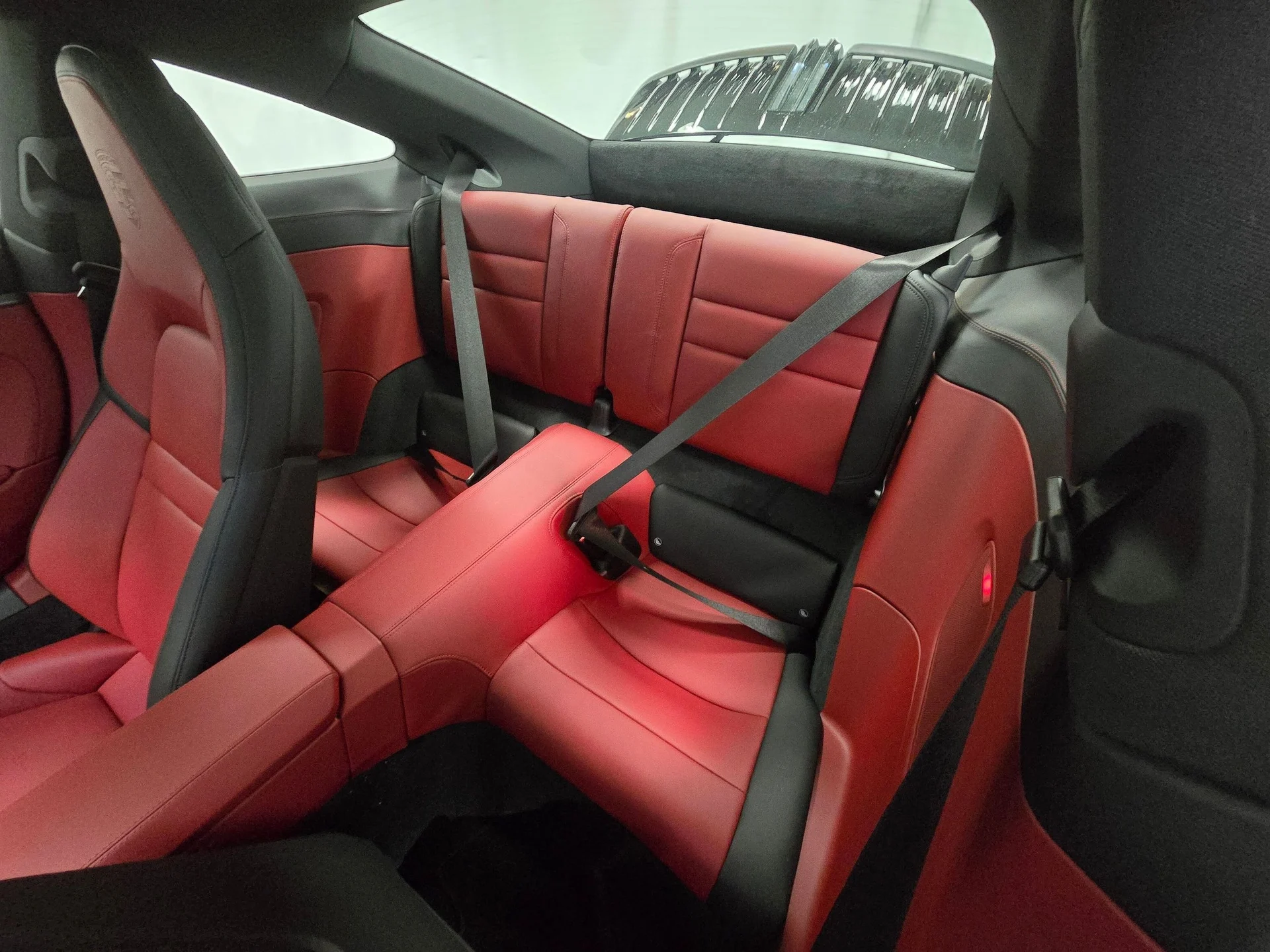 mph017_327037897_4cc77dcea37599c28d7092b1a7e7d54ax_6c9664b277