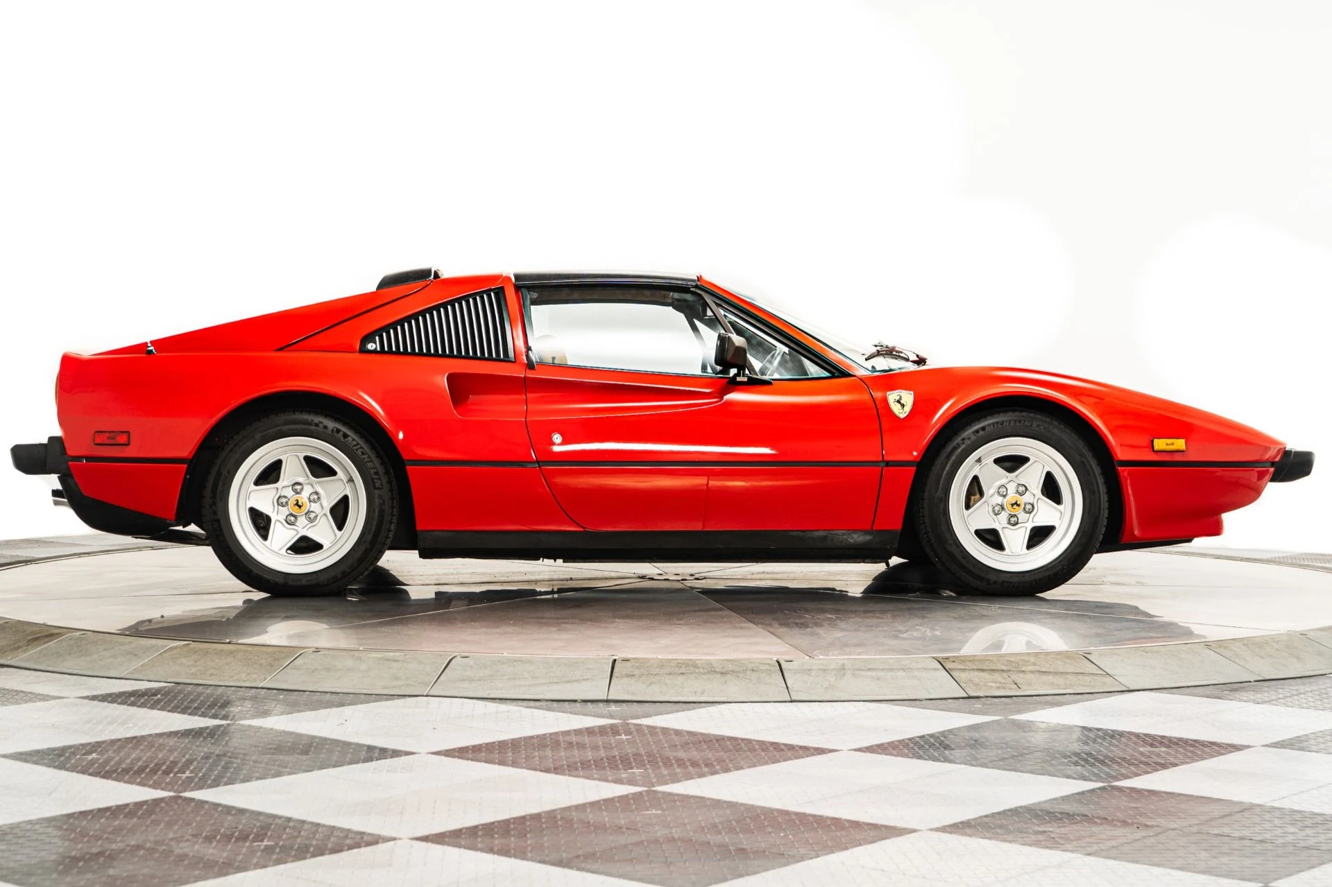 mph017_3272649469_Used_1985_Ferrari_308_GTS_Quattrovalvole_VERY_Low_Miles_Major_Service_2022_Extremely_Nice_1786040162_5ec3bed154