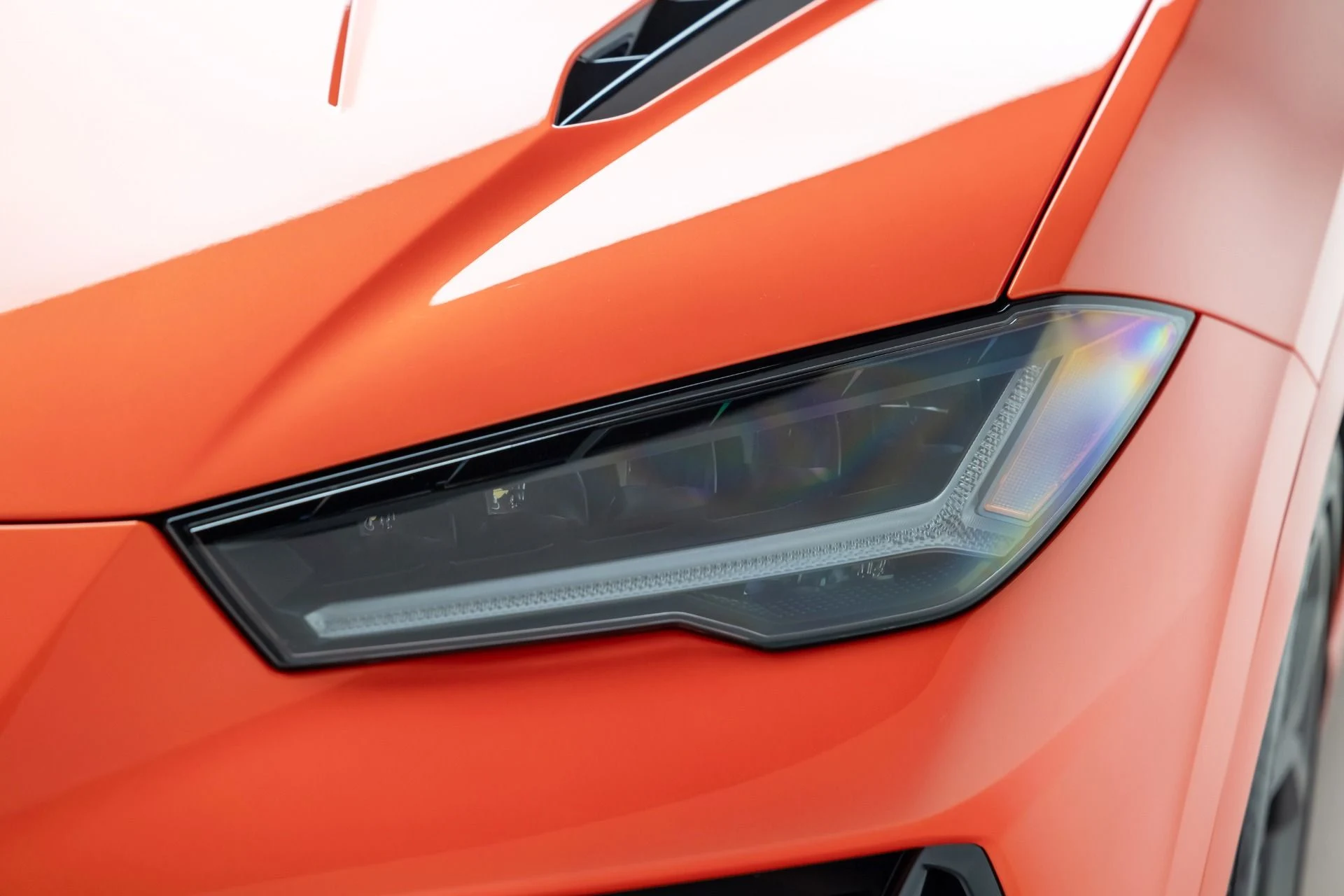 mph017_3276516251_Used_2024_Lamborghini_Urus_S_1766449487_167c3541dd