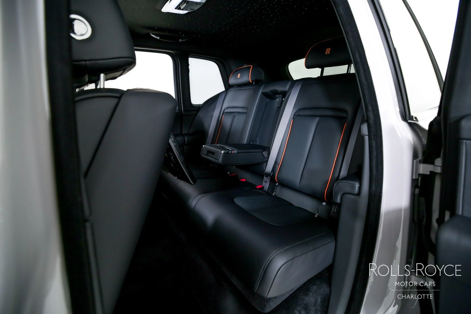 mph017_3295238375_Used_2024_Rolls_Royce_Cullinan_1750950017_abc9cbd802