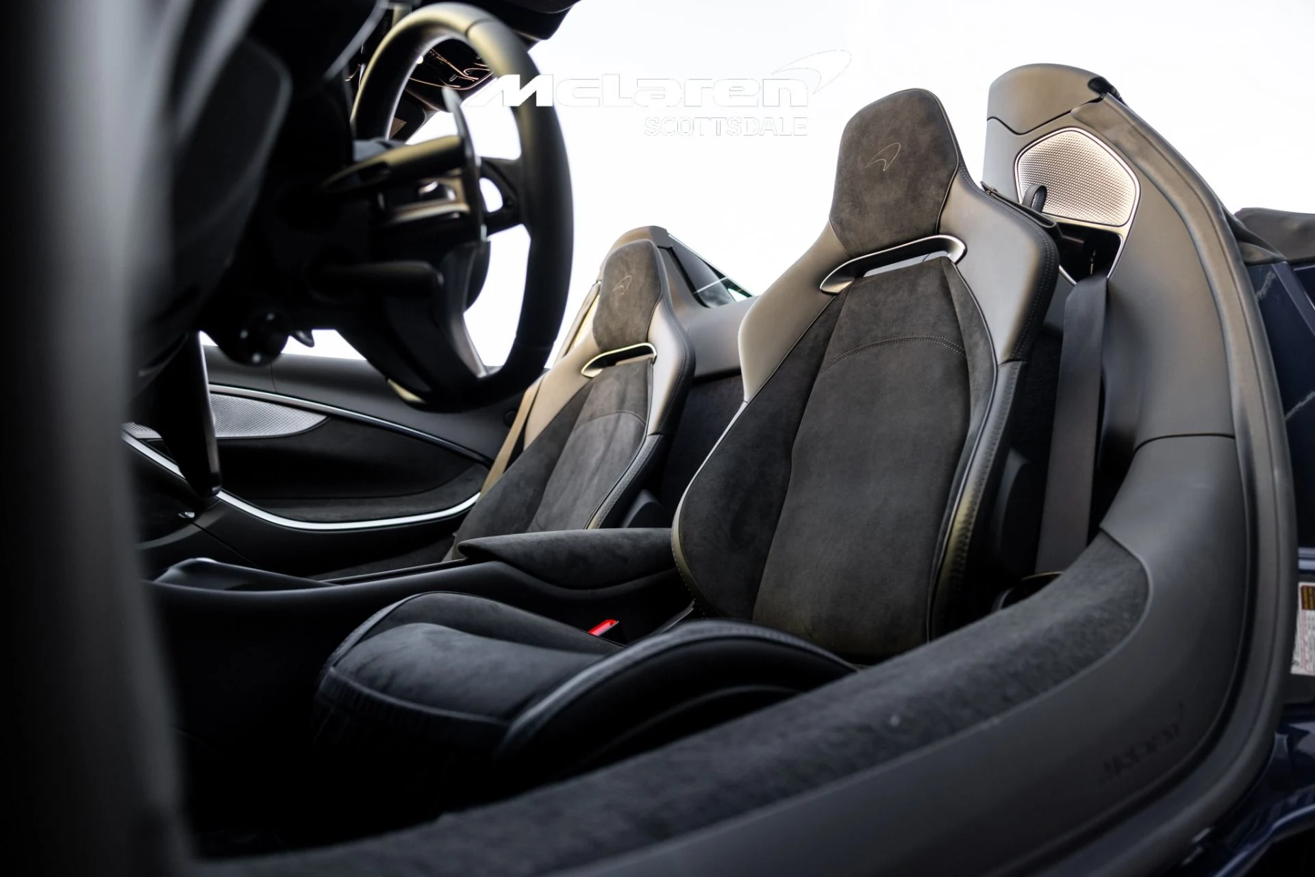 mph017_3304092905_Used_2025_MCLAREN_ARTURA_Performance_1792178036_c879b7173a