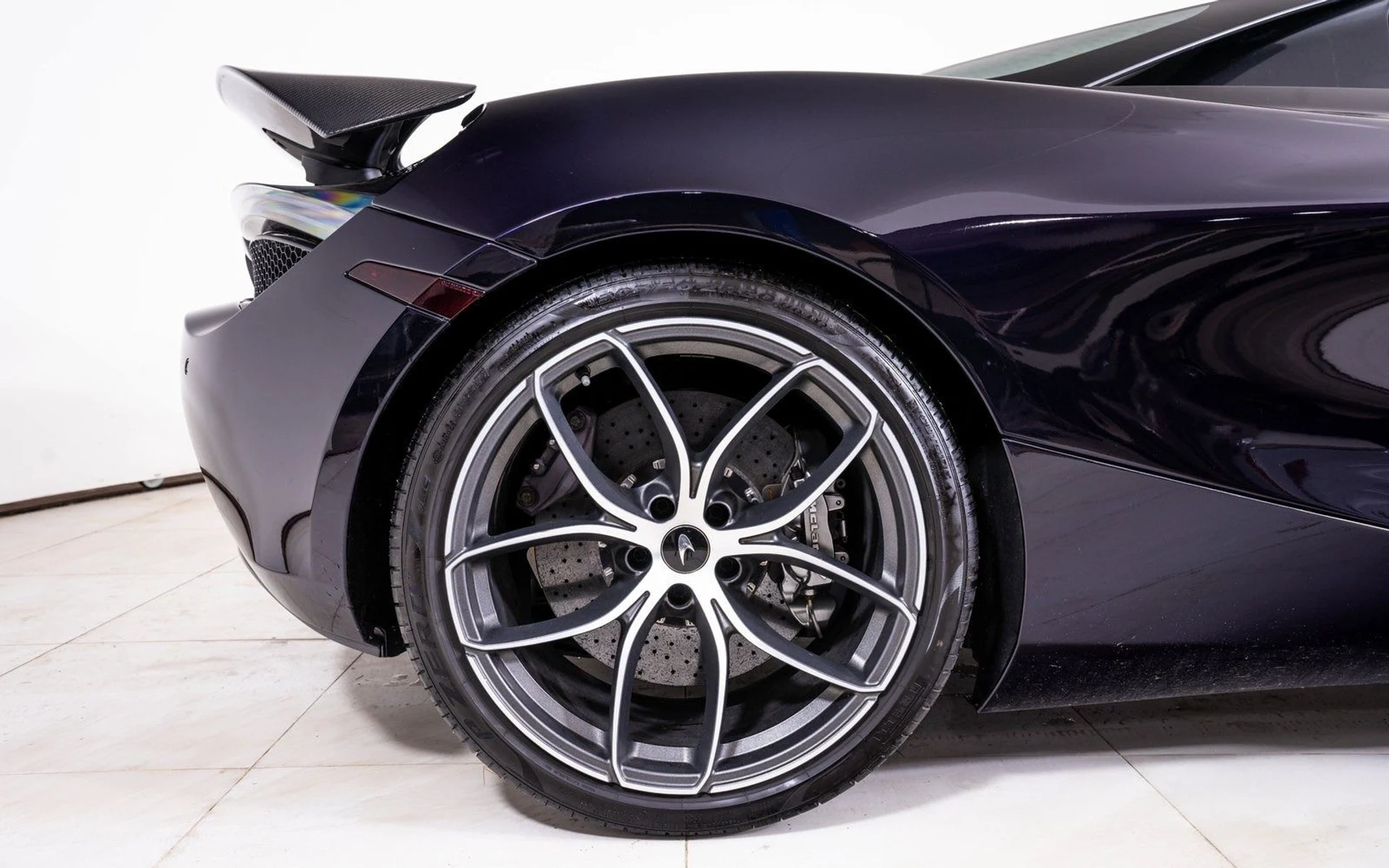 mph017_3304806870_5dc530e9fed6a051b4a5dcfa20d11460x_ef29671094