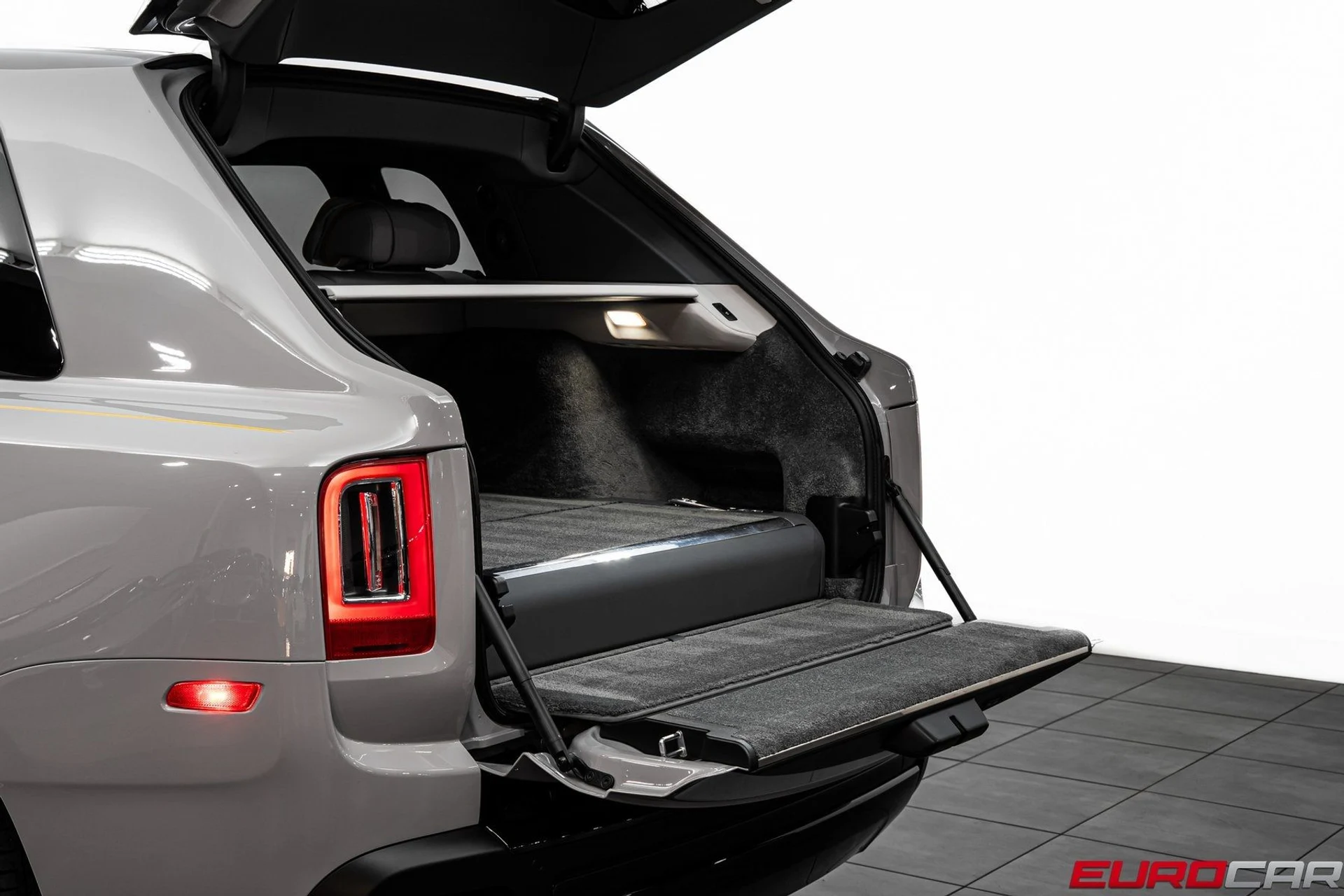 mph017_3310251343_image_18_f46f41c226