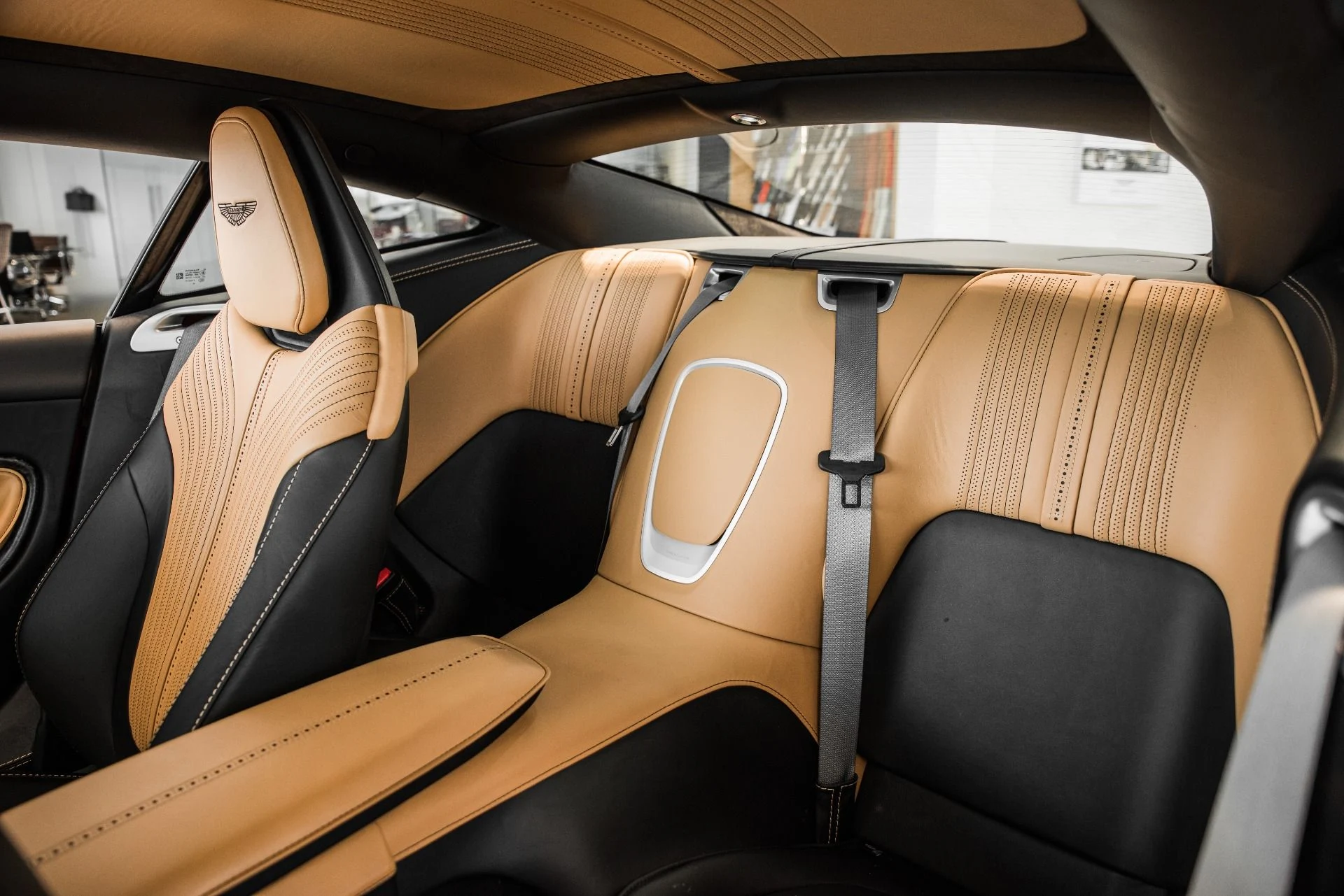 mph017_33118961_Used_2017_Aston_Martin_DB_11_1595695545_ec3e9eaab9