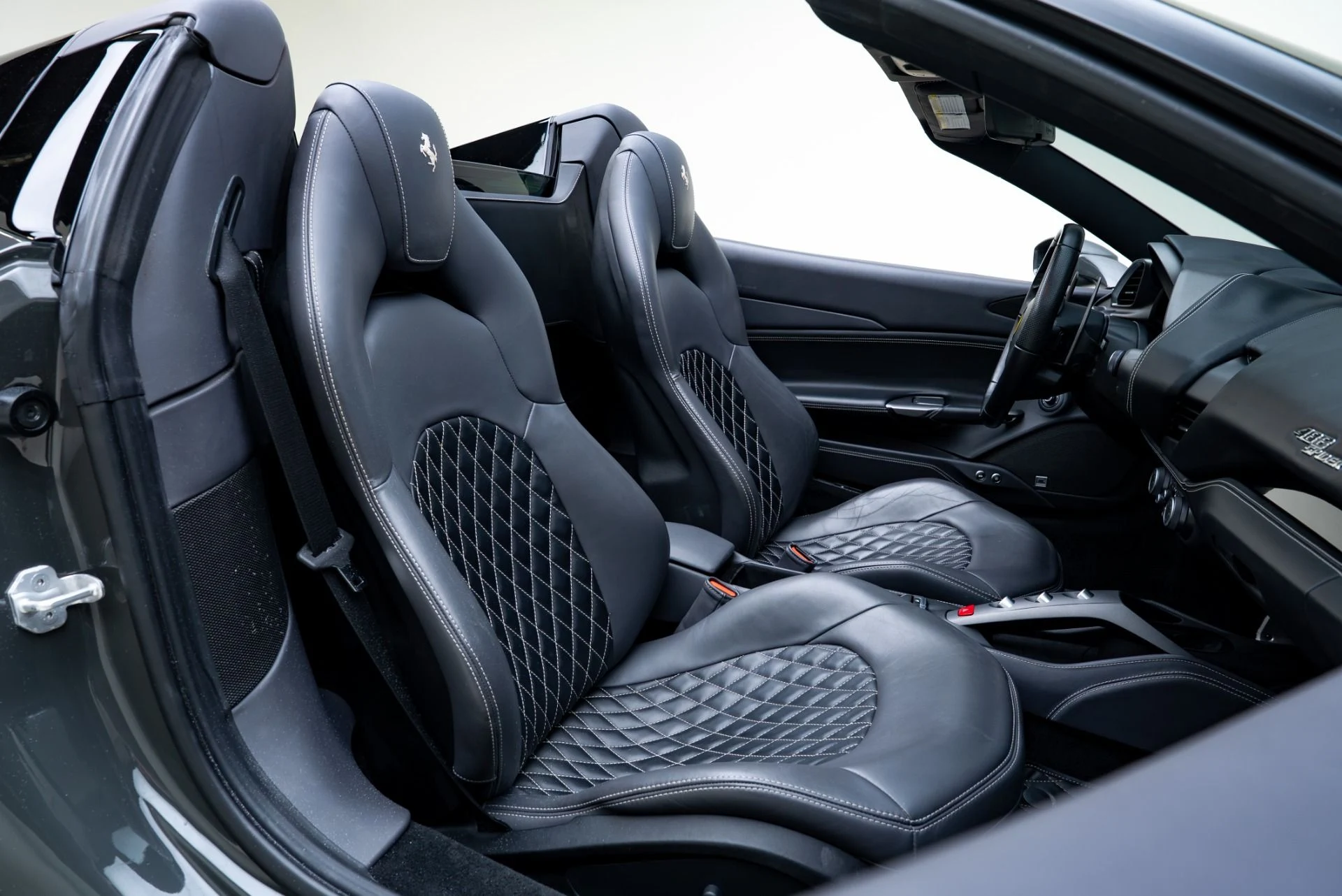 mph017_3313095265_Used_2018_Ferrari_488_Spider_1778276724_ded5f471b9