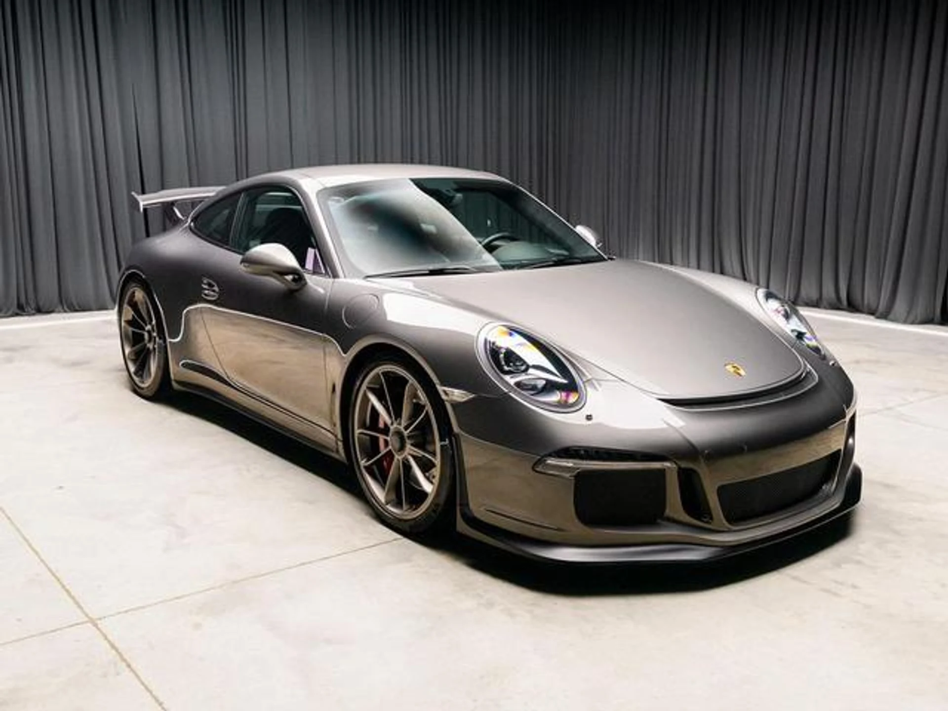 mph017_3313161091_M_Va_Blklv_S_Qywl_D_Sm5a_J_Rb6_RU_Ex_M_bd1579118b