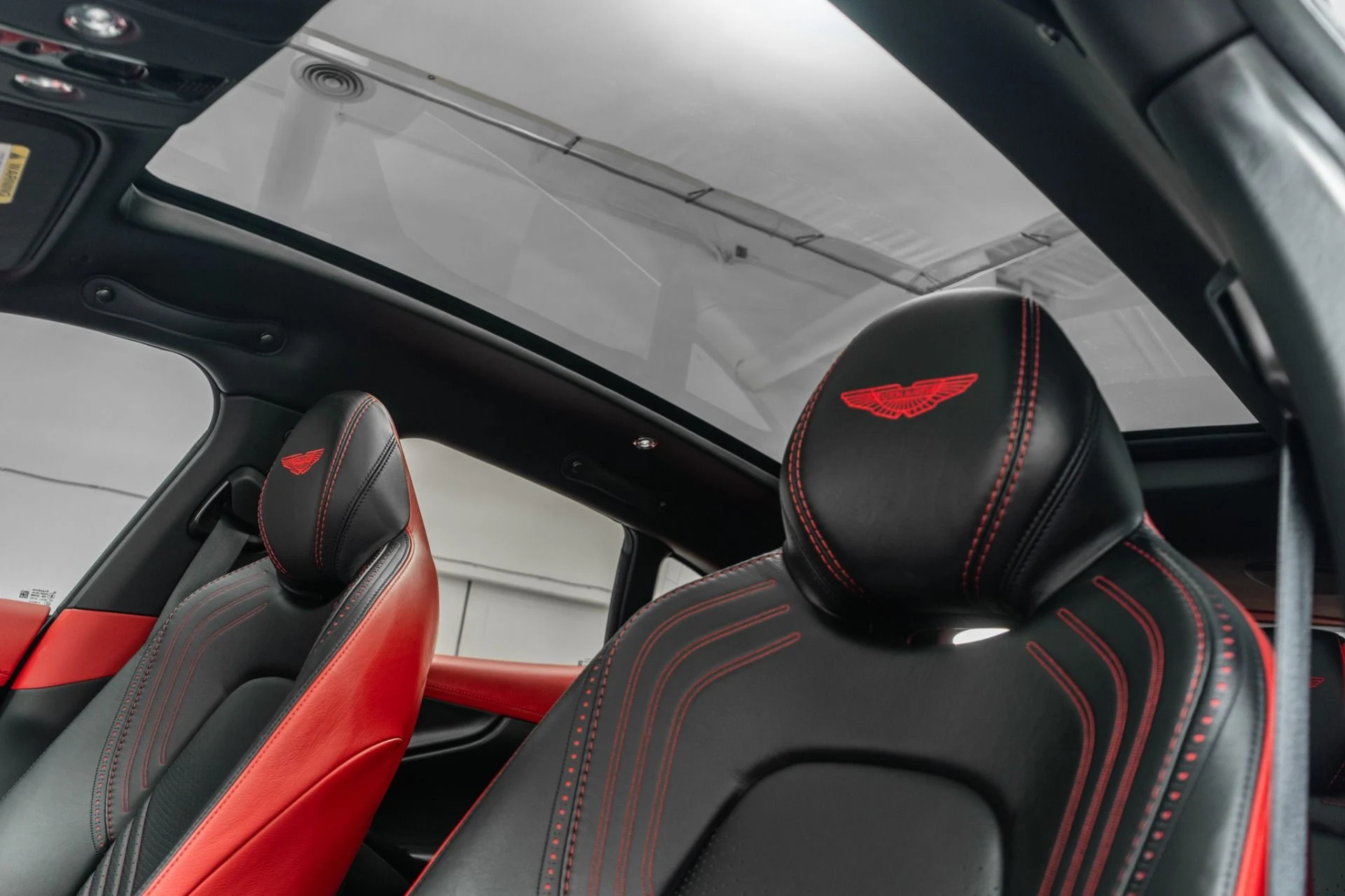 mph017_331784661_Used_2021_Aston_Martin_DBX_AML_Color_Indulgence_Pack_DB_Elegance_Pack_1783626326_3de8d96709