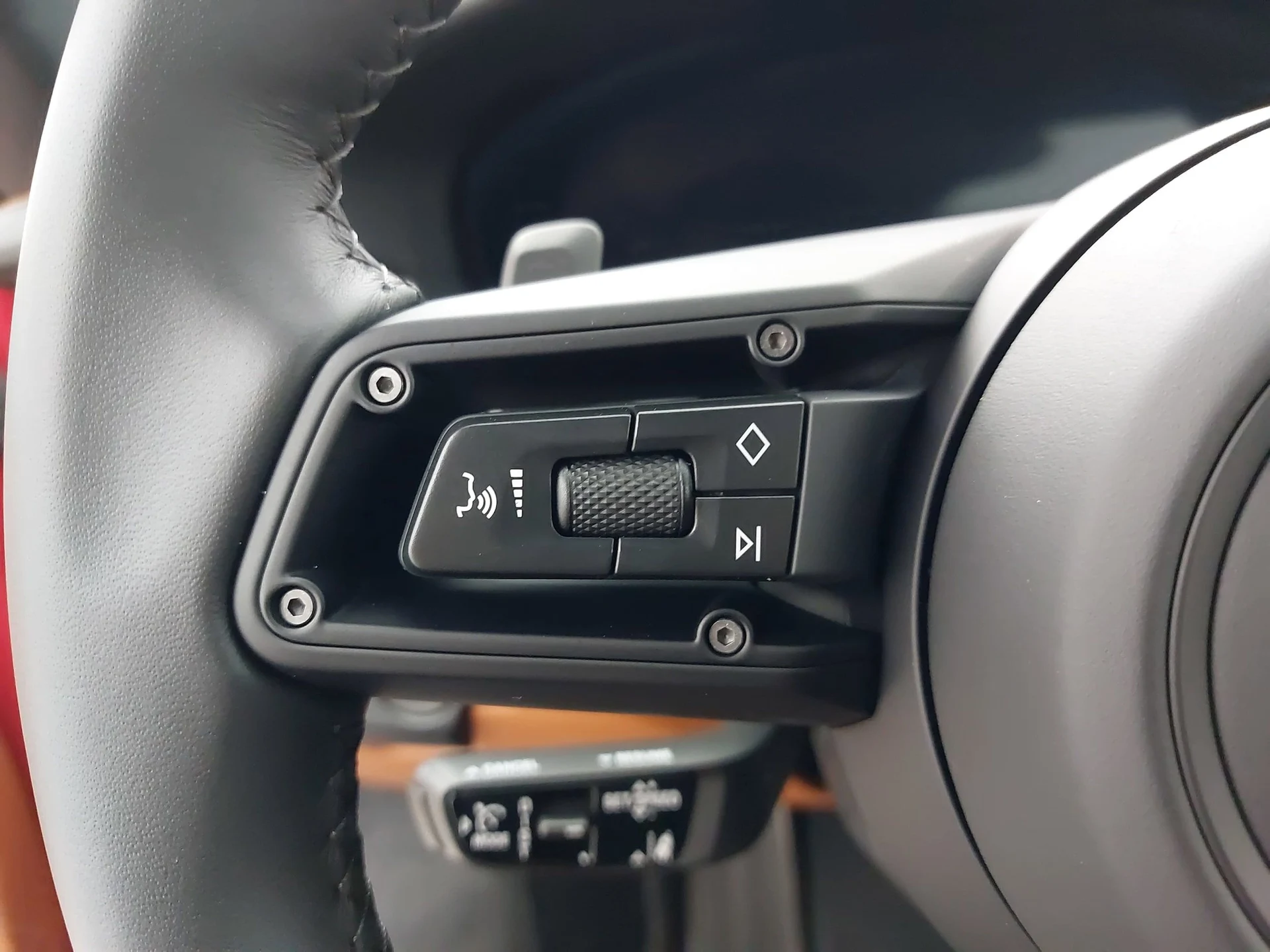 mph017_3328798340_de4381083ad970fa8824e6959d9f6ae9x_45cad56ba2