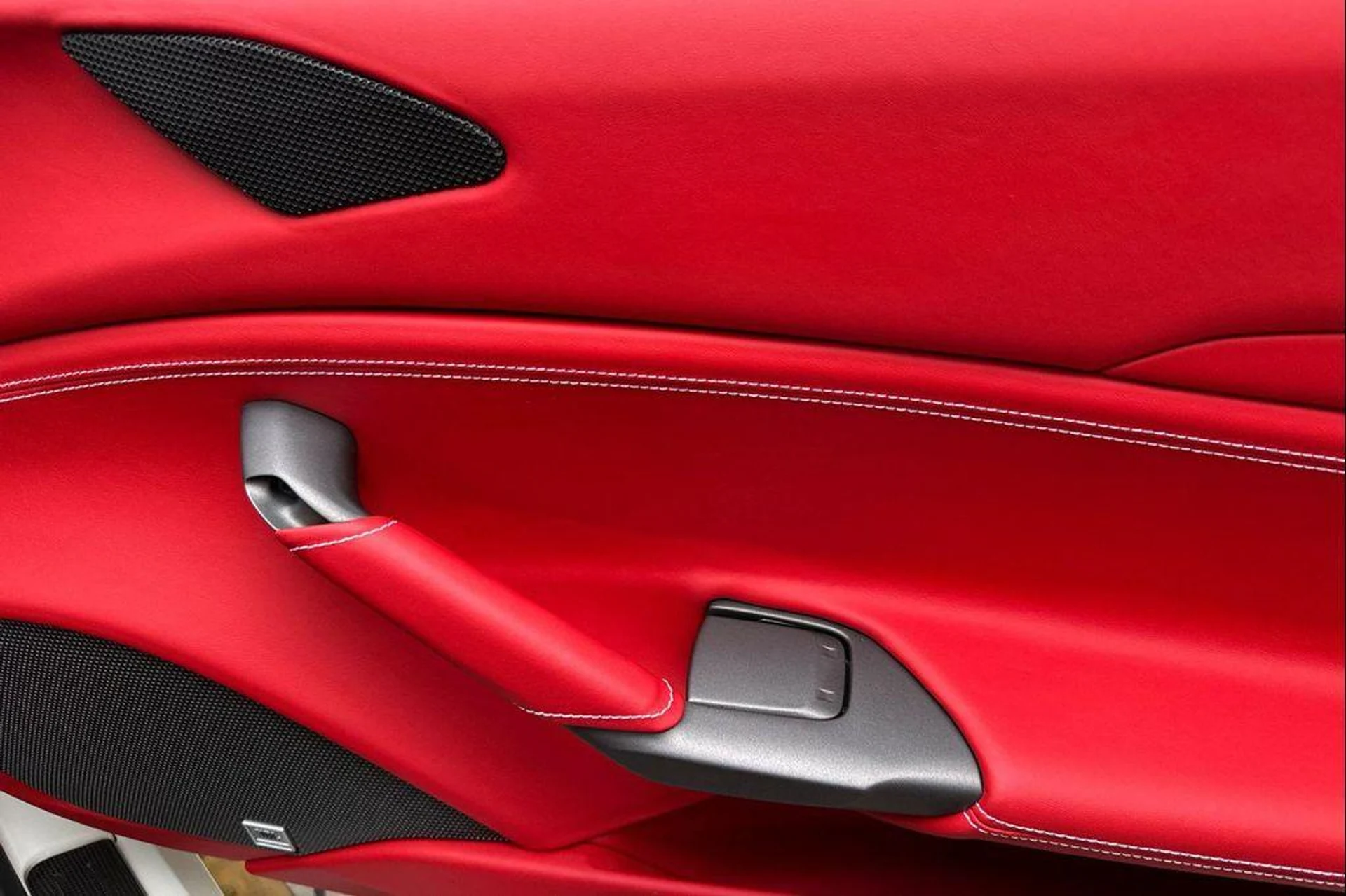 mph017_3330848873_Nh_N_Eu_U_Ch1_KR_86_P0_Vtjkw8cdrxb4_11e3aa7a59