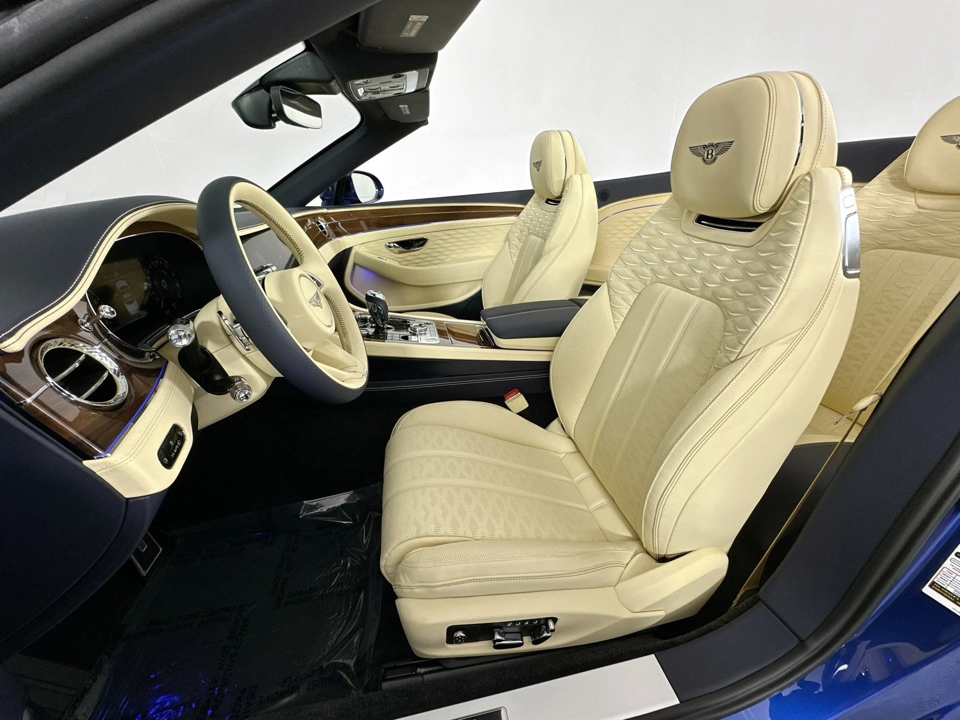 mph017_3334353835_18_678969eed5