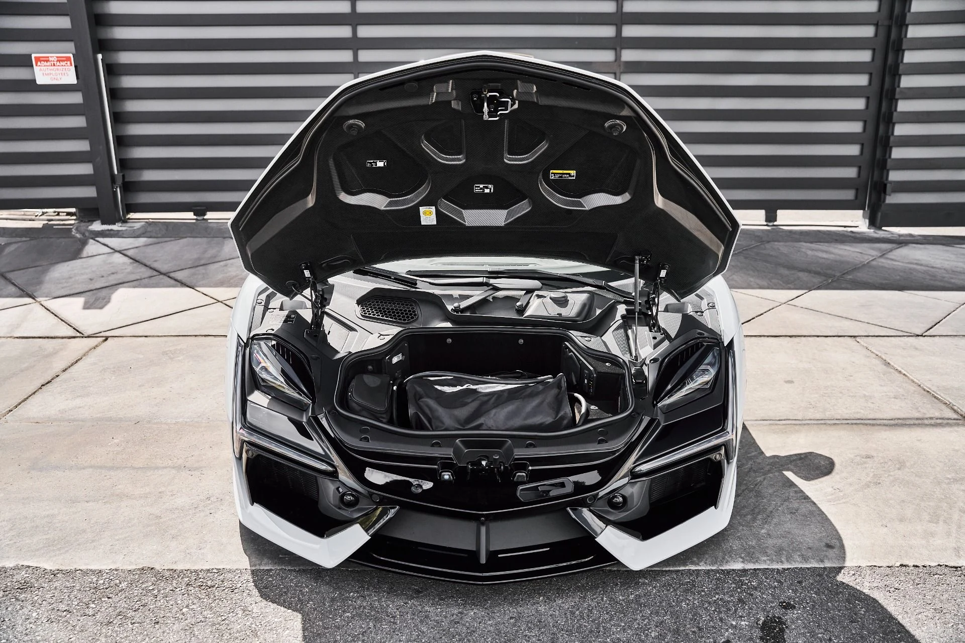 mph017_3336736790_Used_2026_Lamborghini_Revuelto_Base_1777078366_0a48cd7efe