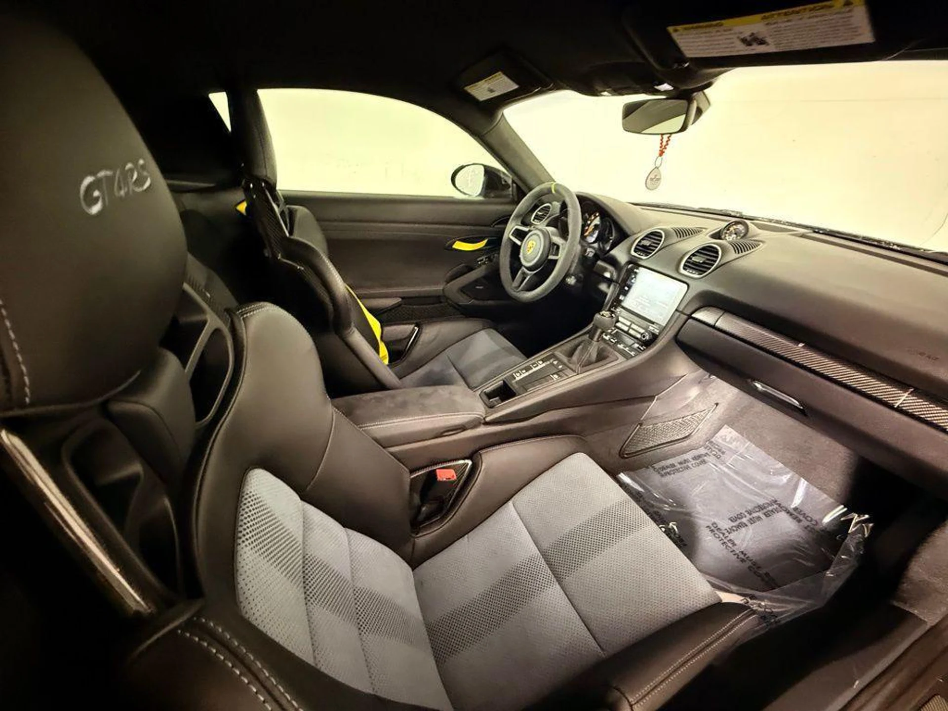 mph017_3342492534_a6_QT_3_G_Siu_Dra_Iy_H67_WHN_Bk0_Wp_OI_dfd68cbf76