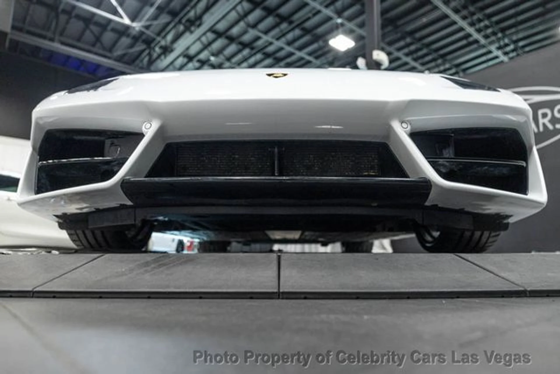 mph017_3344192622_used_2019_lamborghini_huracan_lp5802_9707_22868387_22_640_540ba9d670