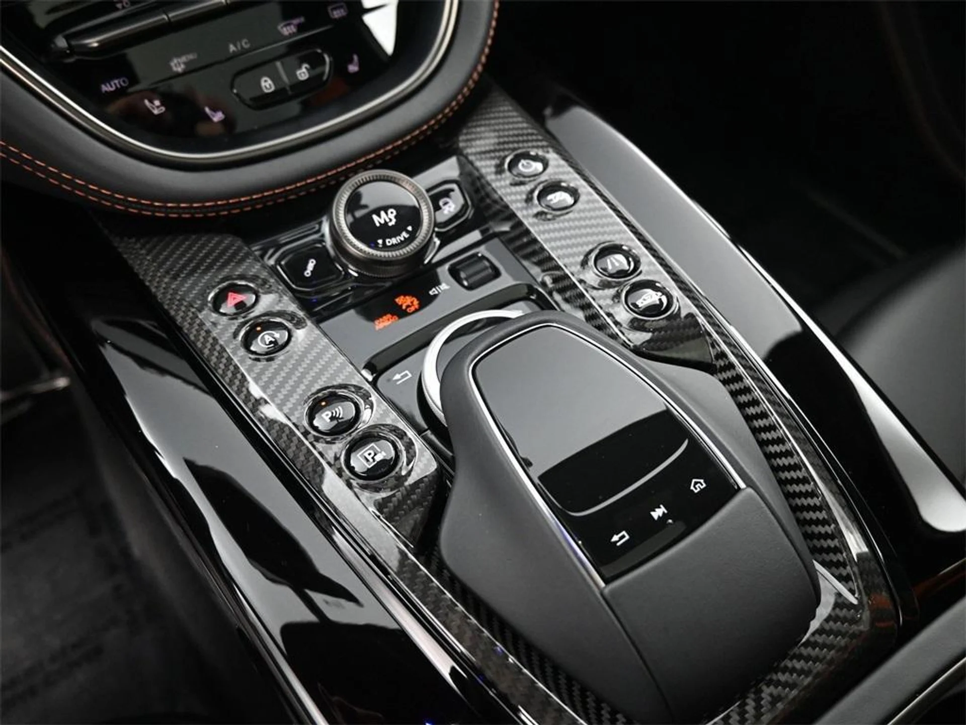 mph017_3347761769_AZ_9a7_Noy_G_y_Ng_V_Ga_Gwks_AX_Ht_RA_e039e4a79b