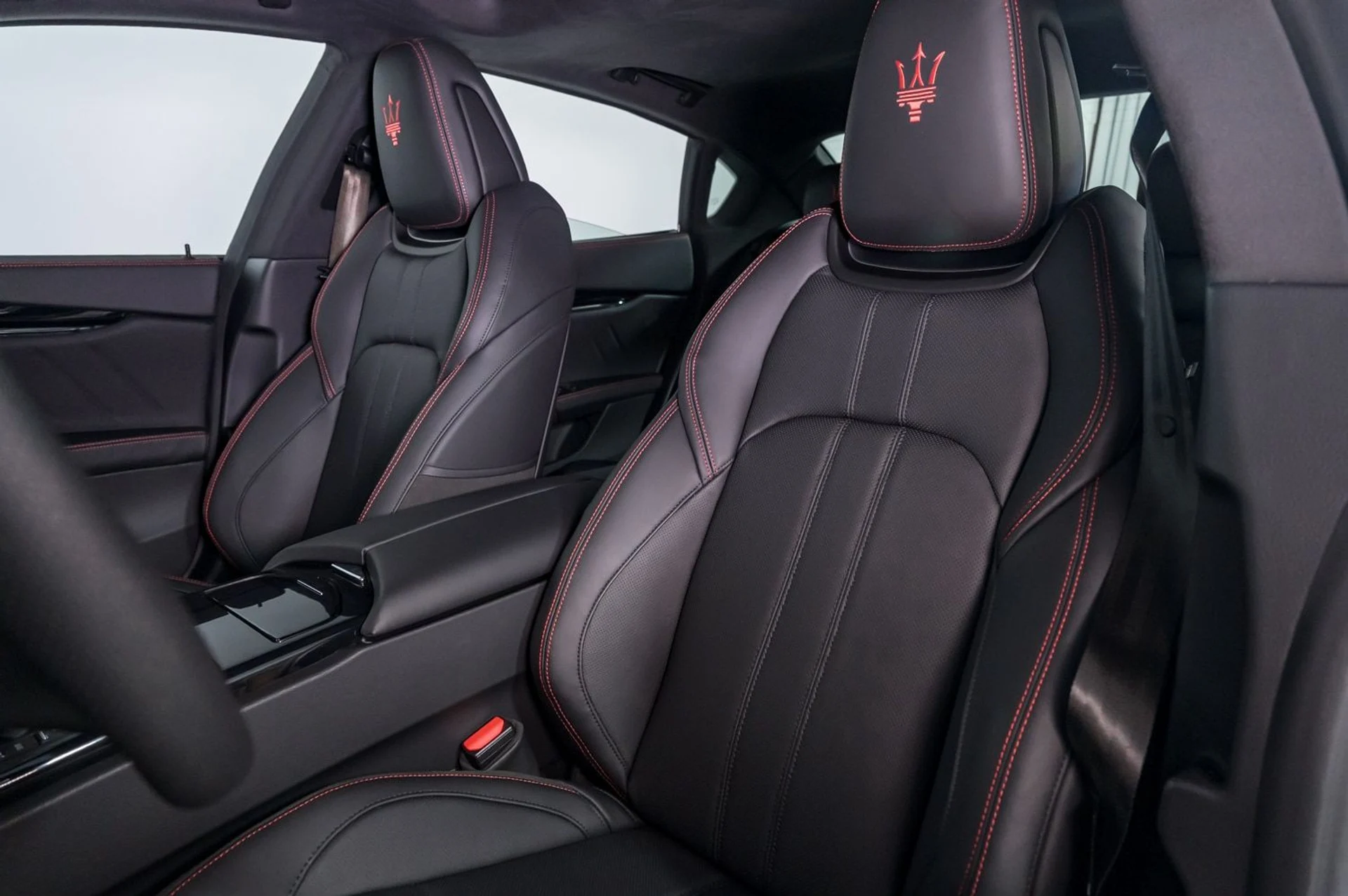 mph017_3349436790_7422081a693a4fd7bdefd1e88576583b_6a21373292