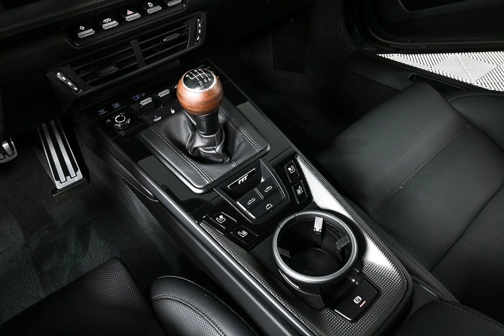 mph017_335064930_9da80a0bb13e137a986542813921360e_775b563b7e