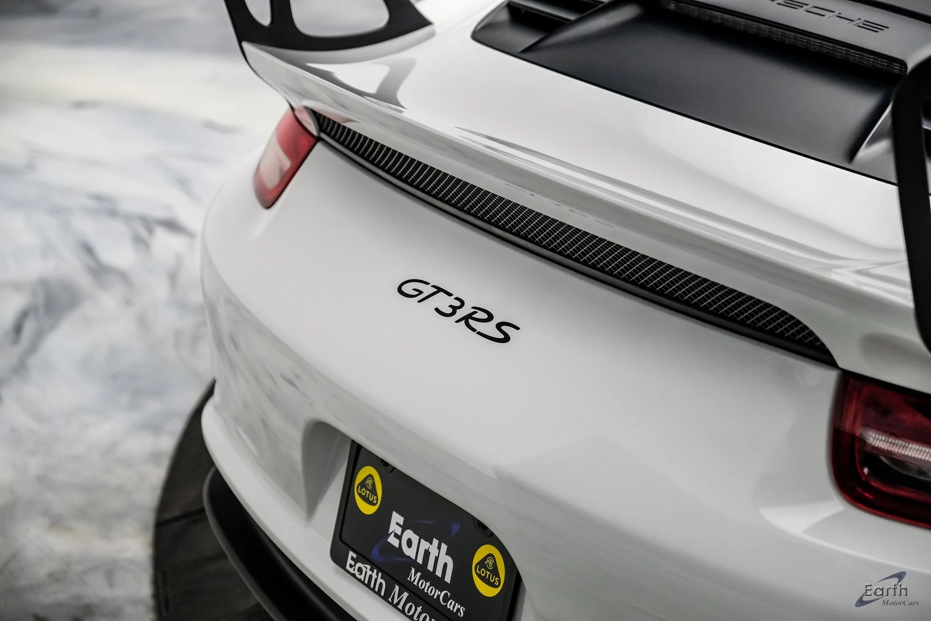 mph017_3352735259_f9dd032f446f0a4f51aebf21ed157d11x_986a359875