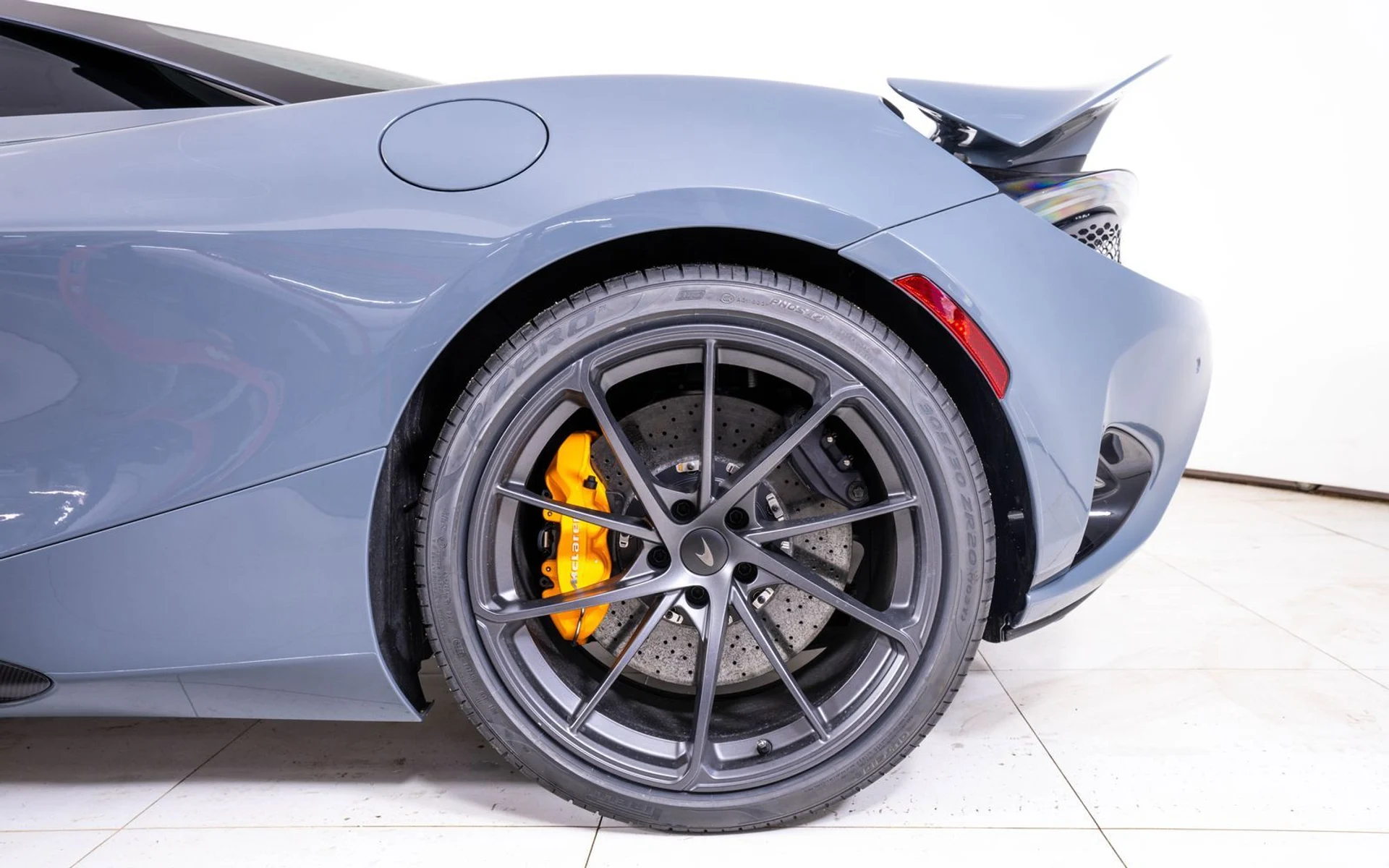 mph017_3353978572_9a7a4176233510dc50d8e1d713abc88fx_39bcf51769