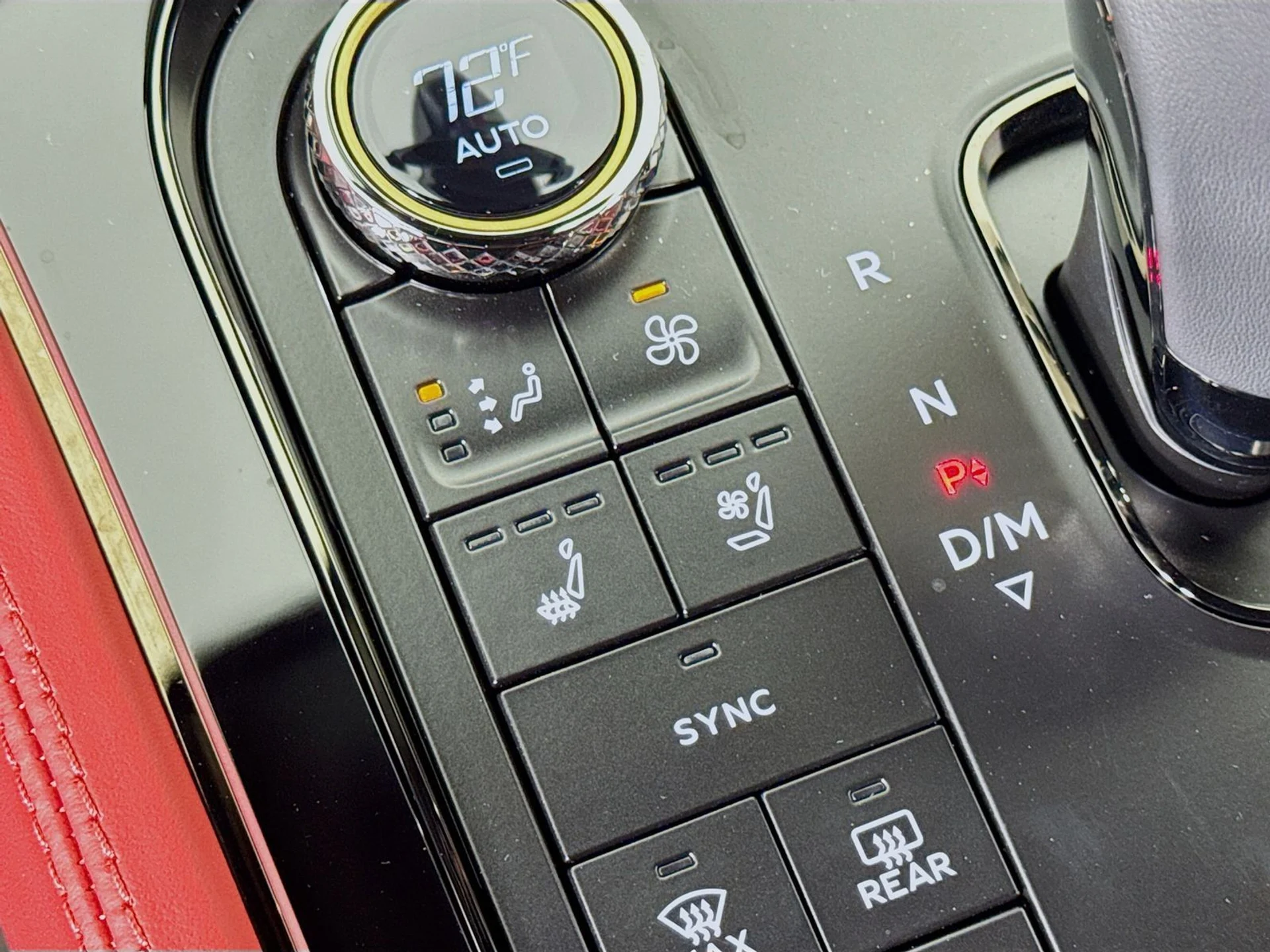 mph017_3357902617_f157885e6dcd1ad153216b289111c782x_7b69b9dd60