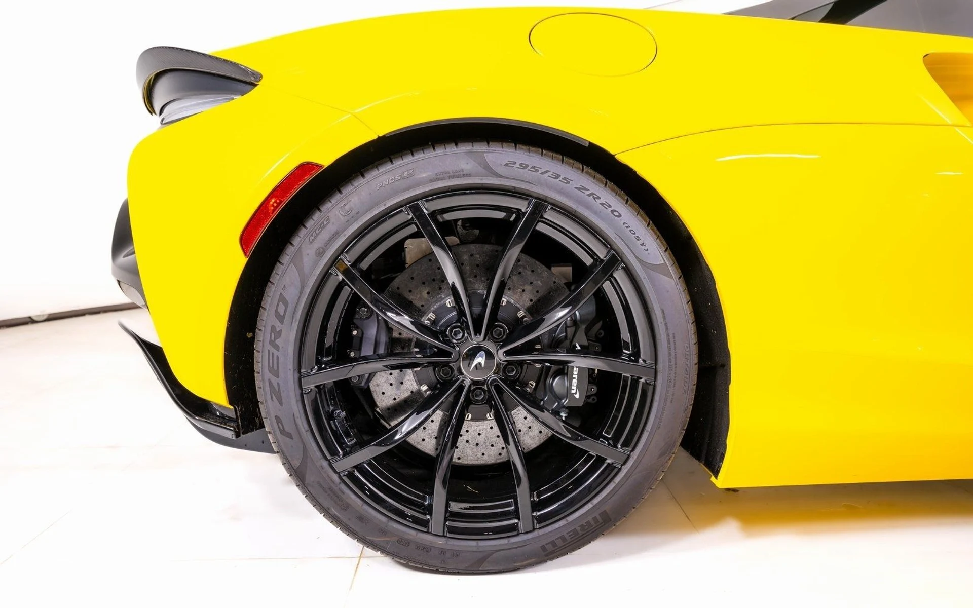 mph017_335854442_56969003f88758e840f4d51f342a78f9x_845ef644c5