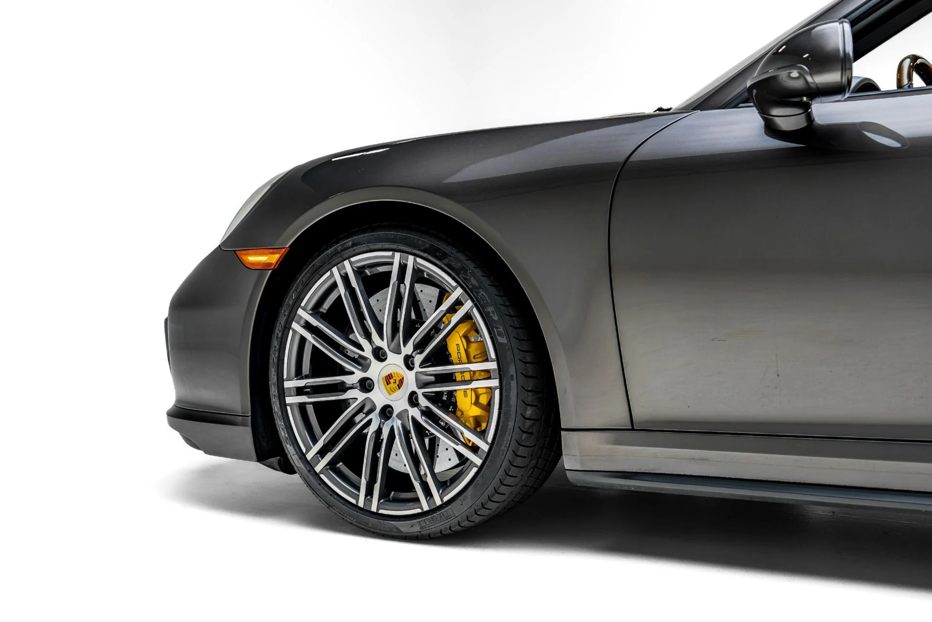 mph017_3362485934_Used_2015_Porsche_911_Turbo_S_1783626488_dd95ad0973