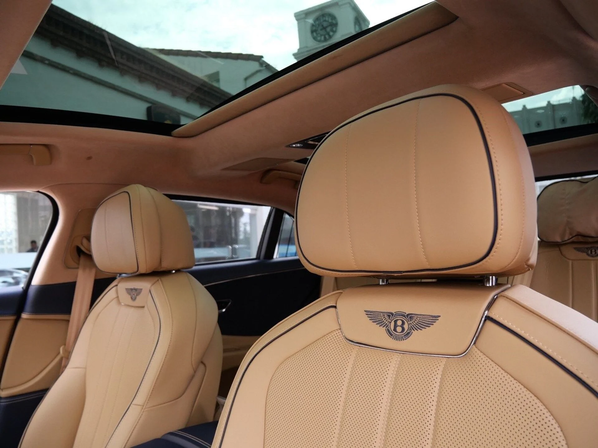 mph017_3369933448_9e81cc9b9feccd82ee4c4e79b6fb5e57x_5554f59f2f