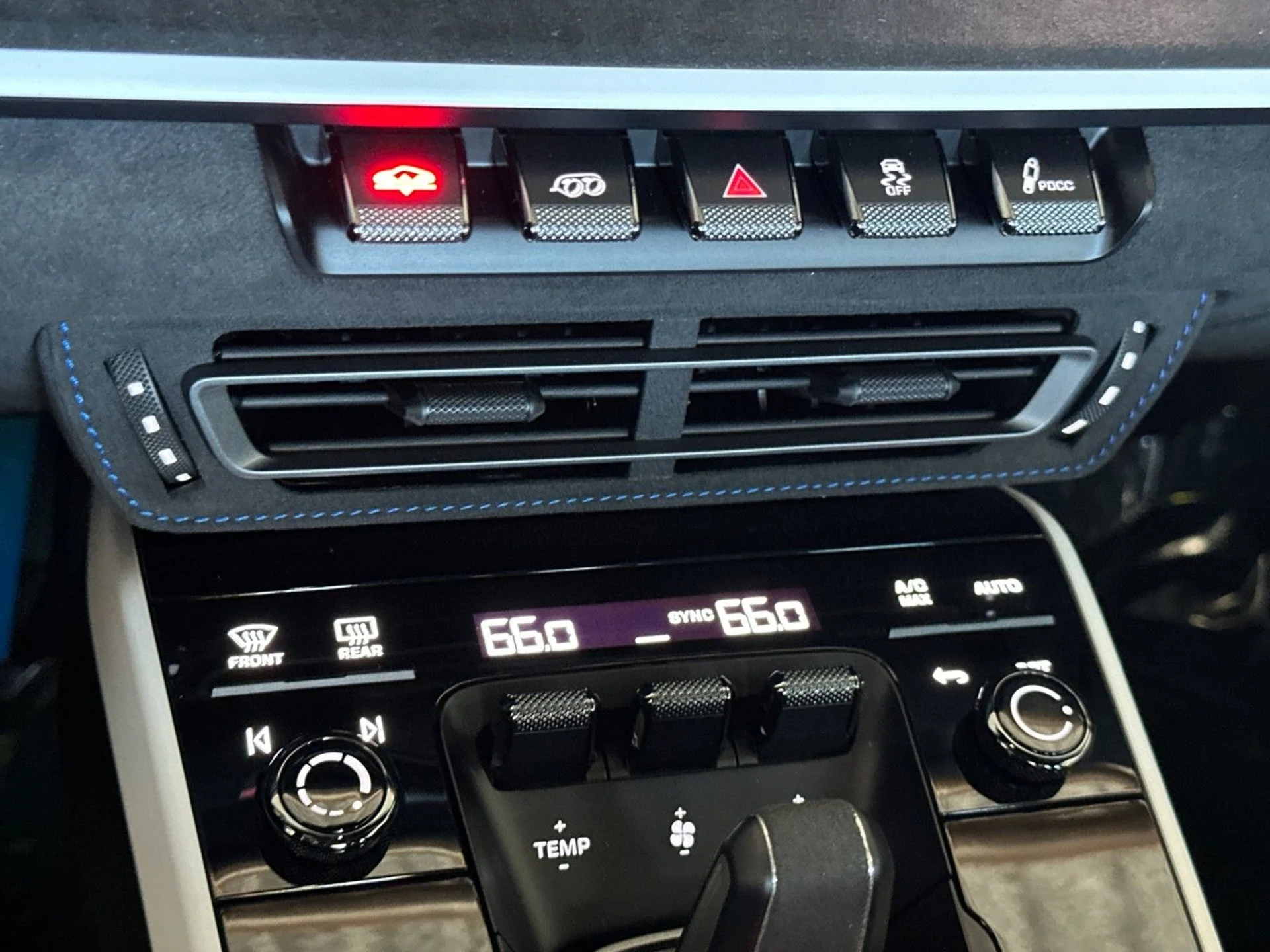 mph017_337810047_a98782bb26c314fa526e760f65af3213_eea39da9c0