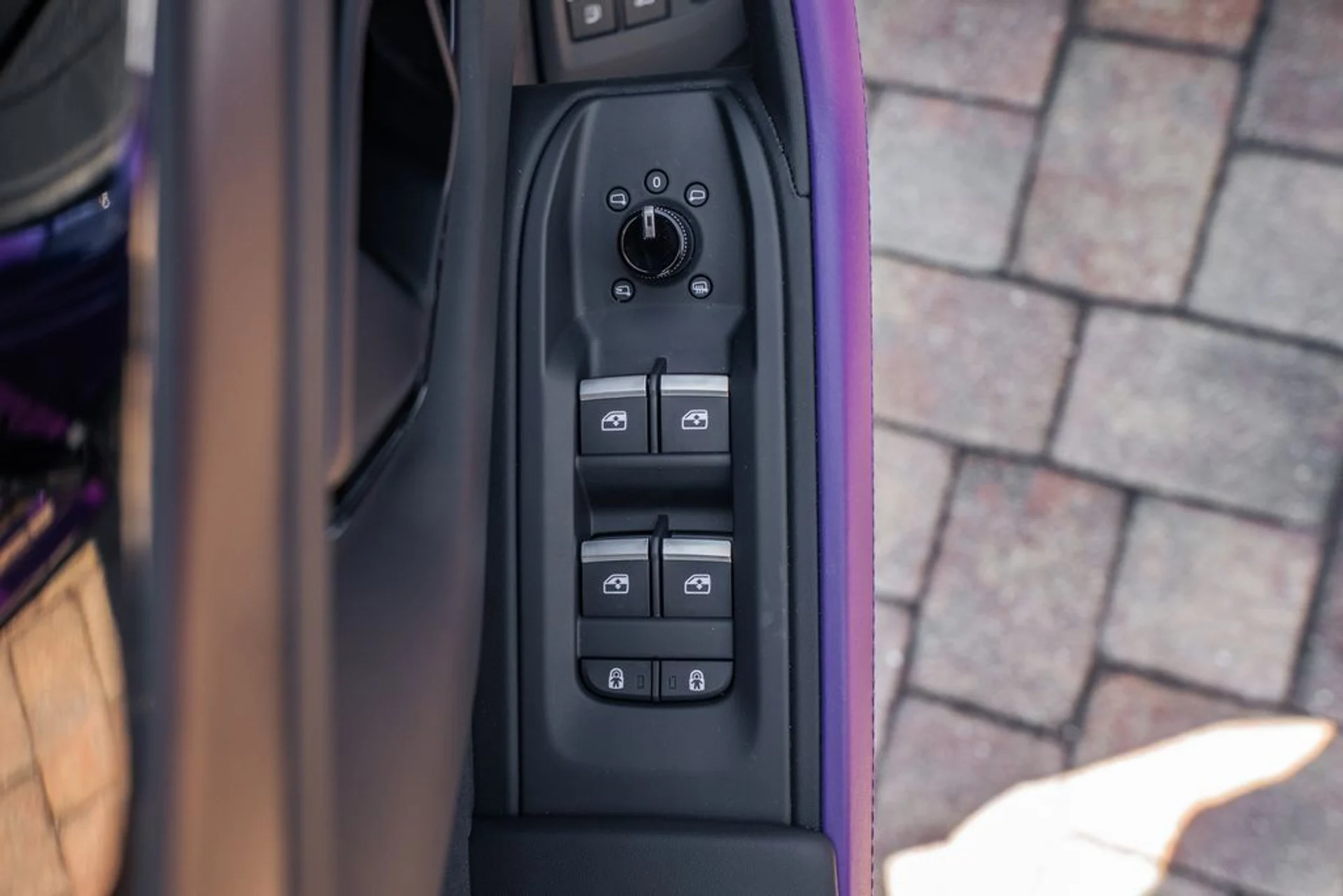 mph017_3385179689_228003ec6b2e5f2c3fc16b4fa494b3a9x_5389fb7c78