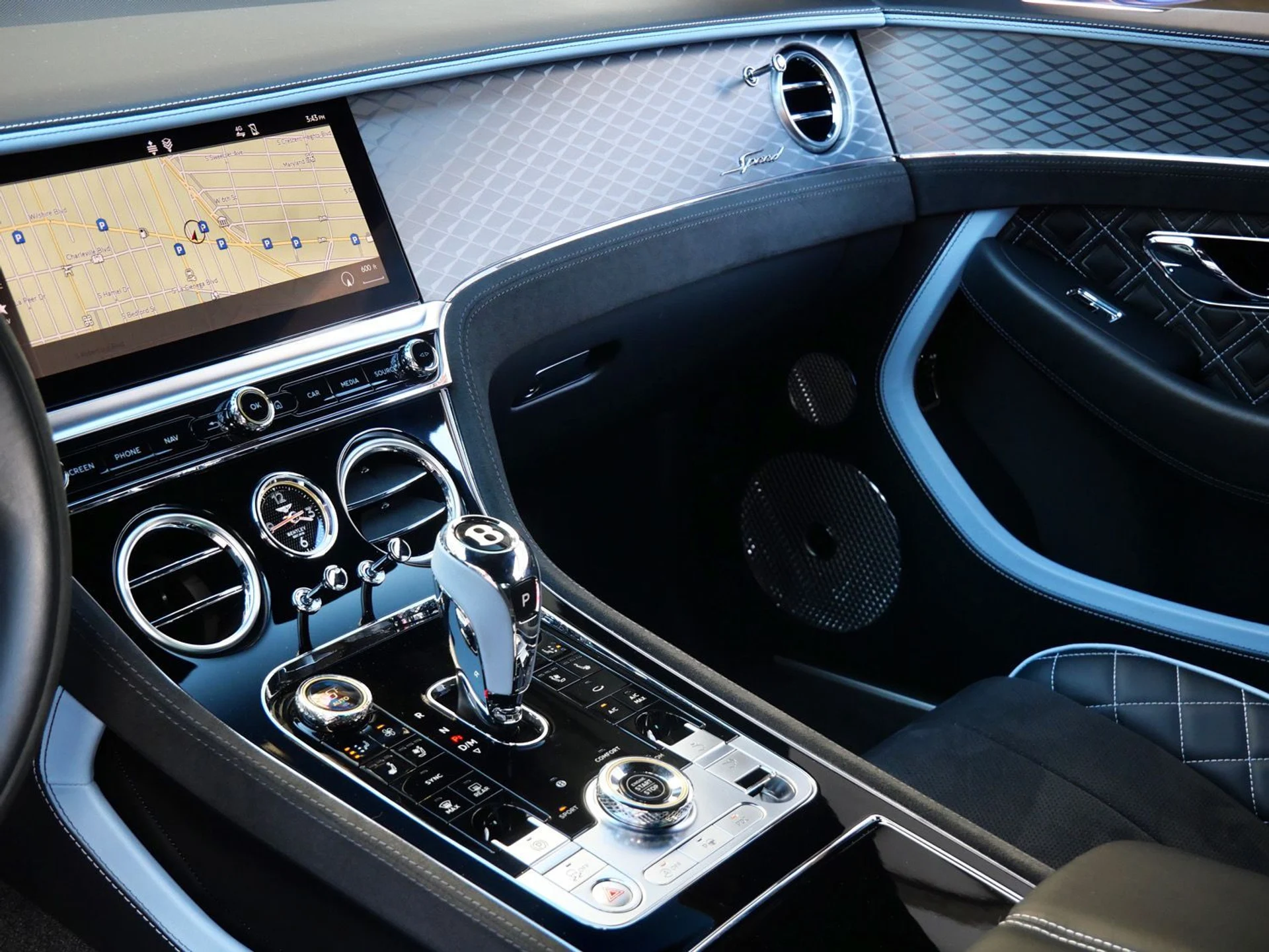 mph017_3389393601_8171bc3e82fa5a43e2b598c16bae7068x_3c0bef682c