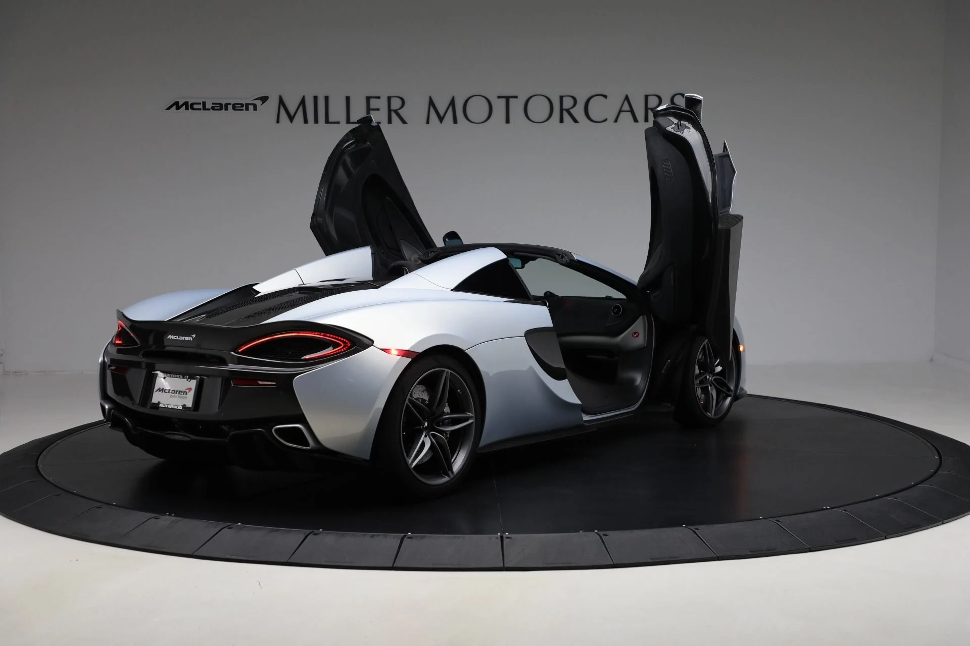 mph017_3392324956_Used_2020_Mc_Laren_570_S_Spider_Convertible_fc2b3ac557