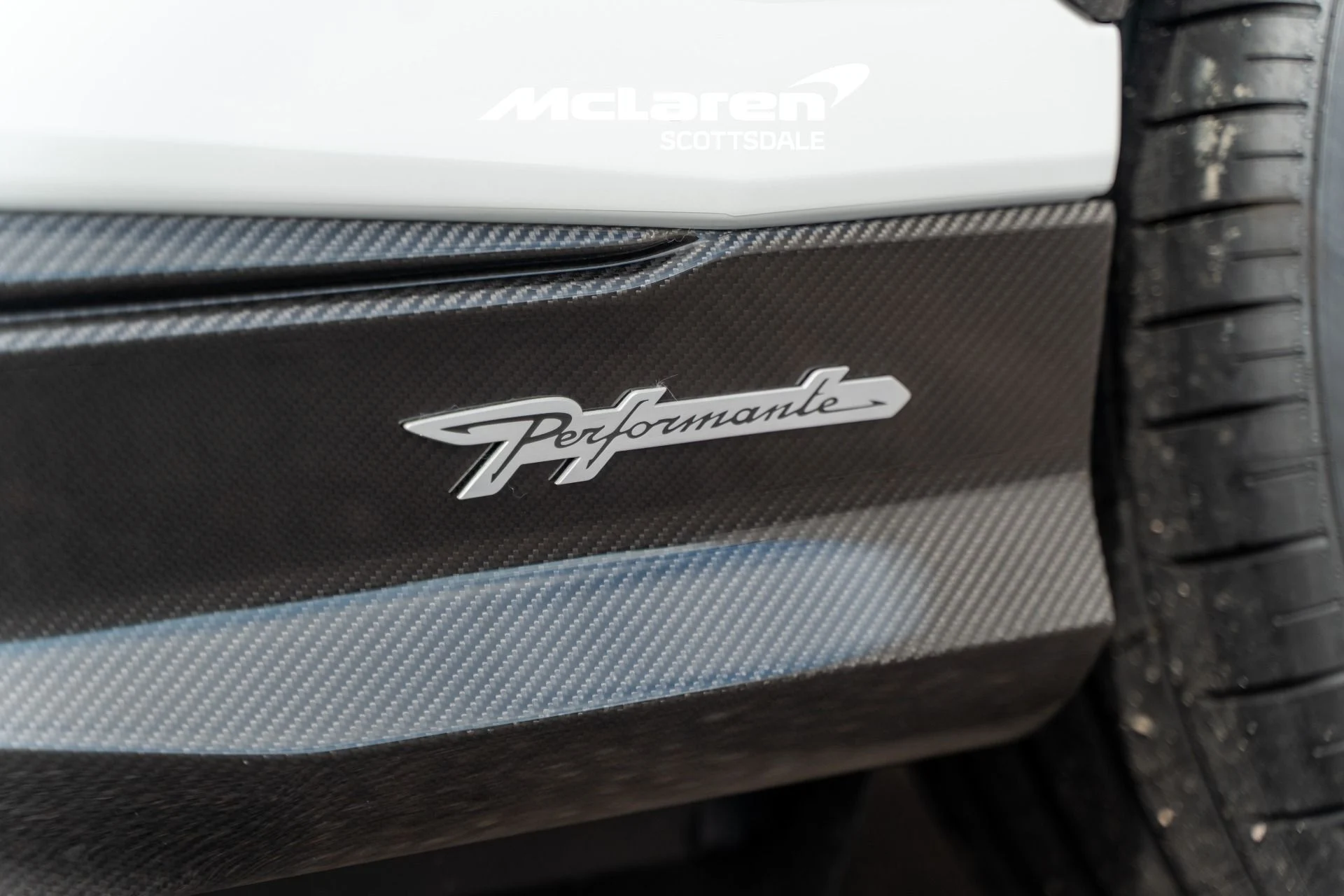 mph017_3392367615_Used_2024_LAMBORGHINI_URUS_Performante_1764564221_374270bdf3