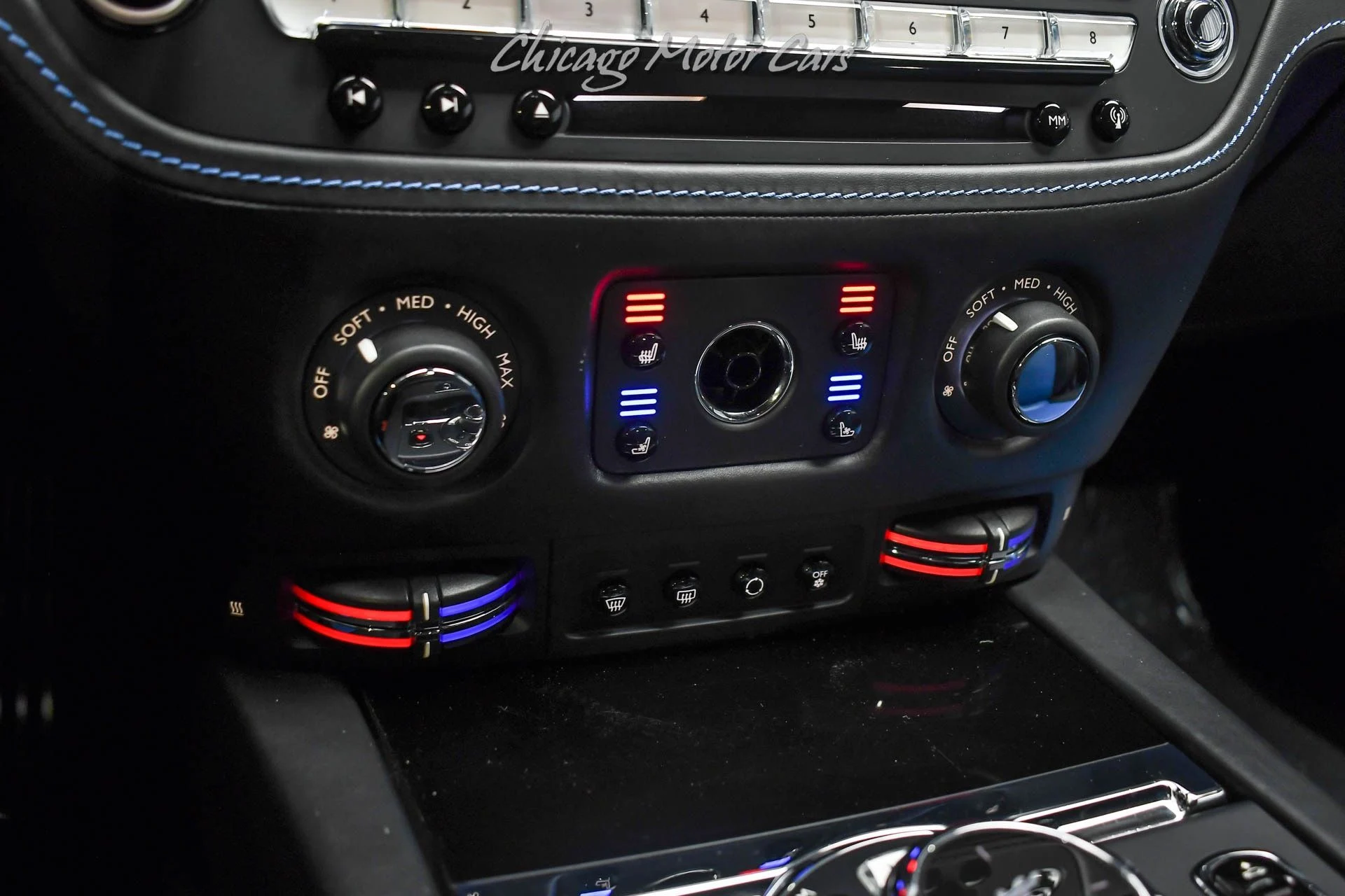 mph017_3396543740_9951_p18_l_1be43d446e