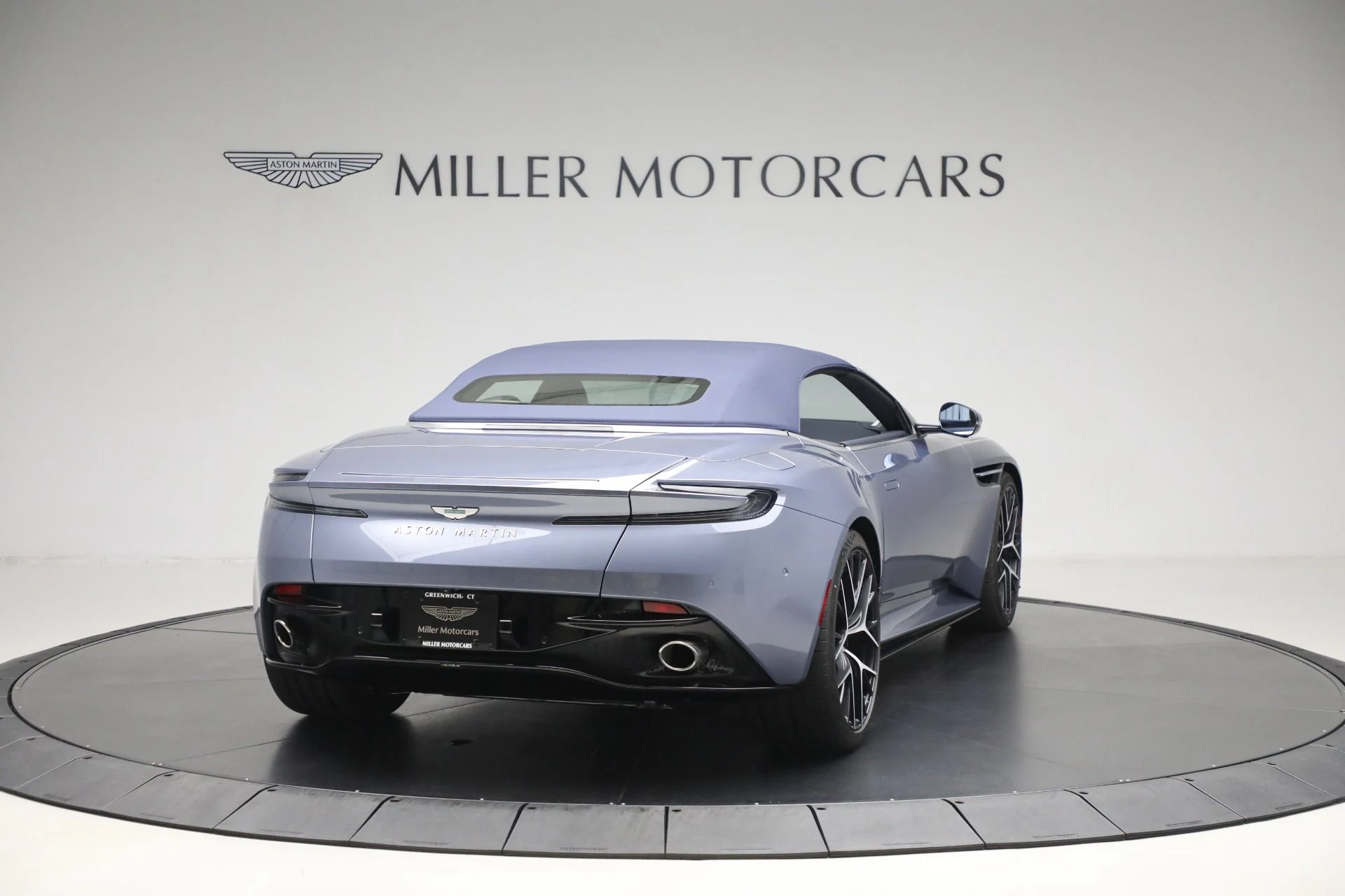 mph017_3398004103_New_2025_Aston_Martin_DB_12_Volante_0775ea3bc5